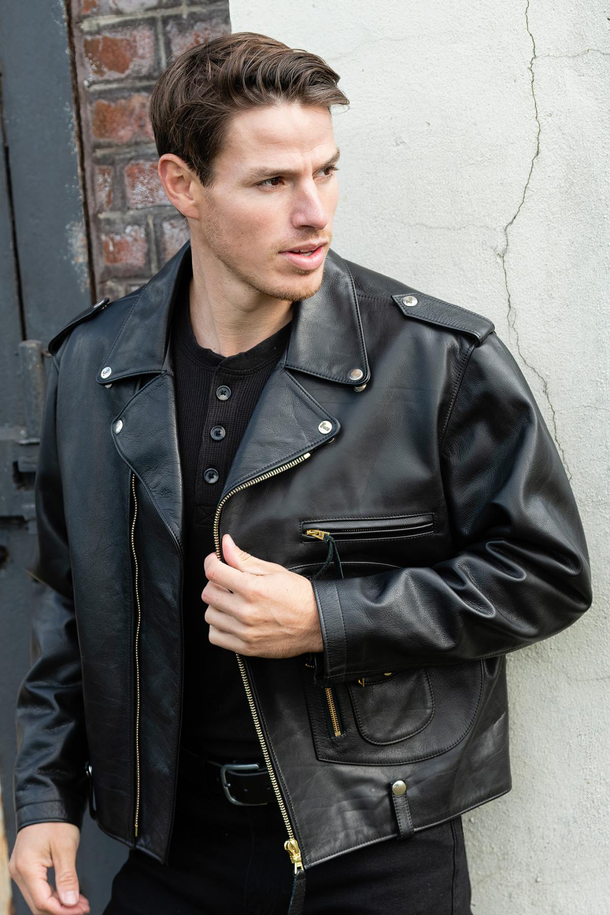 Perf style leather jacket with opening for back shell - Image n°1