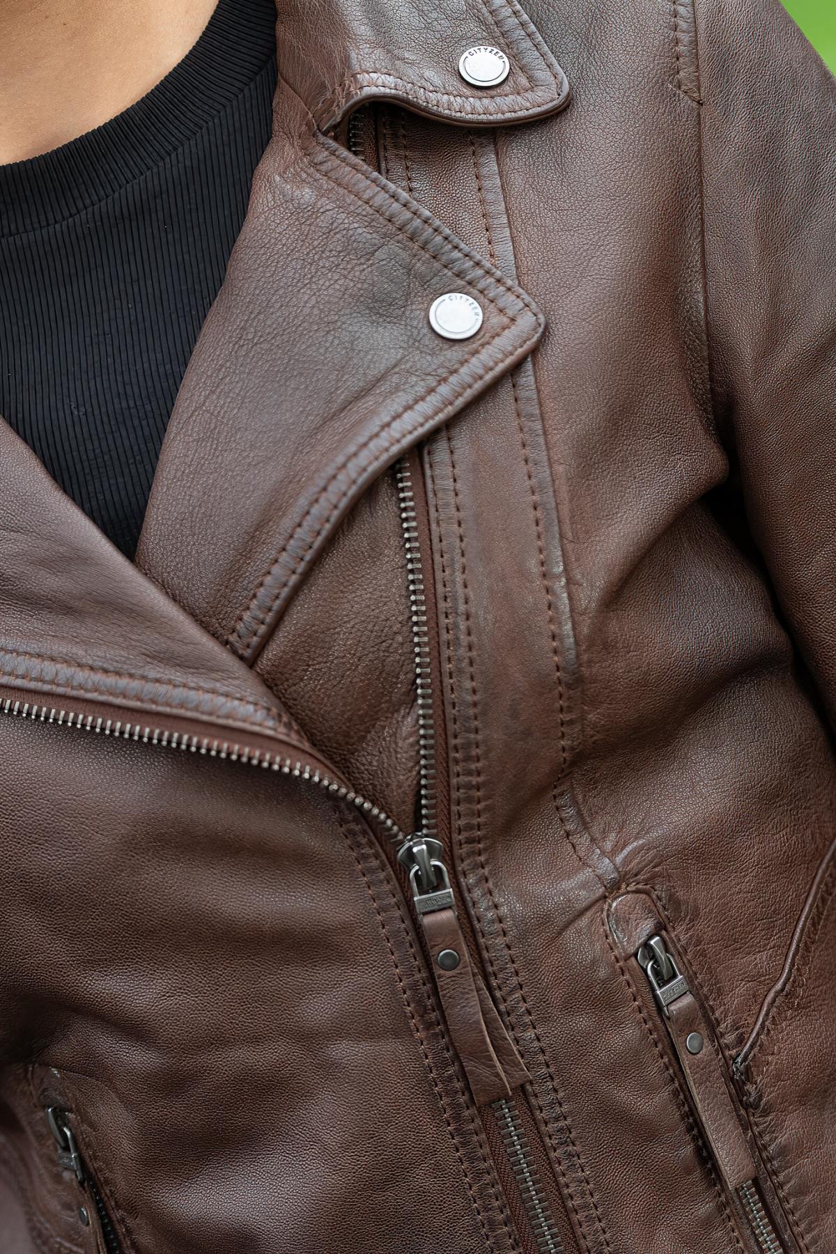 Brown vegetable tanned leather jacket with asymmetrical collar - Image n°6