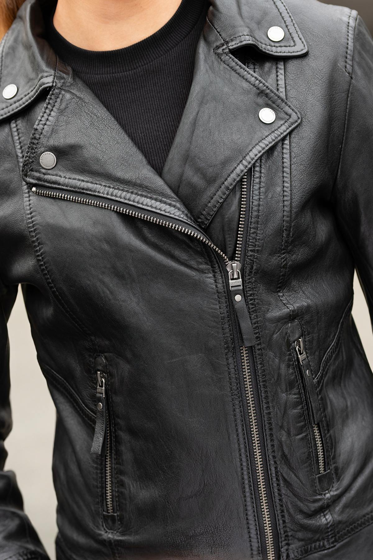 Black vegetable tanned leather jacket with asymmetrical collar - Image n°2