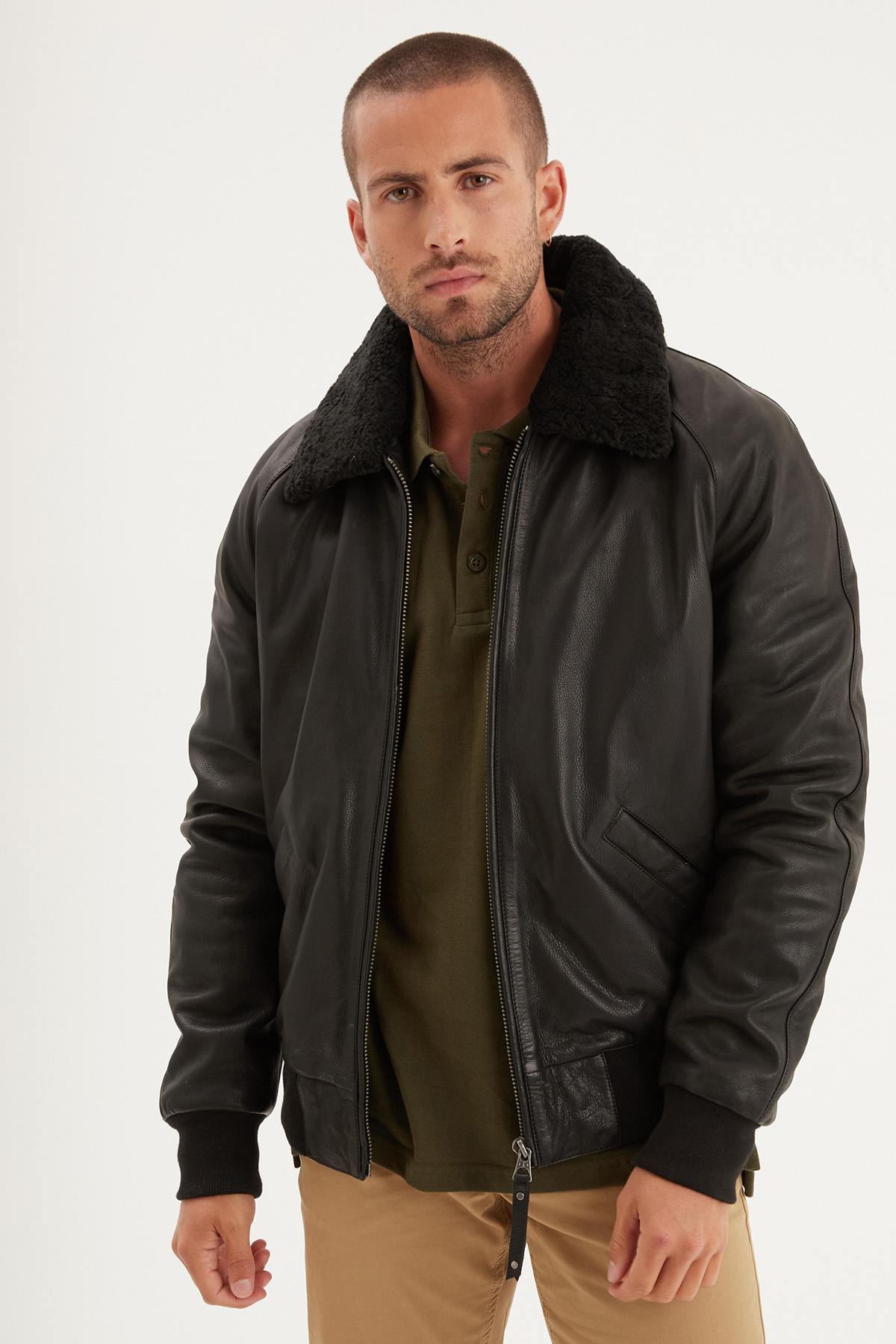 Black thick leather bomber jacket with fur collar - Image n°4