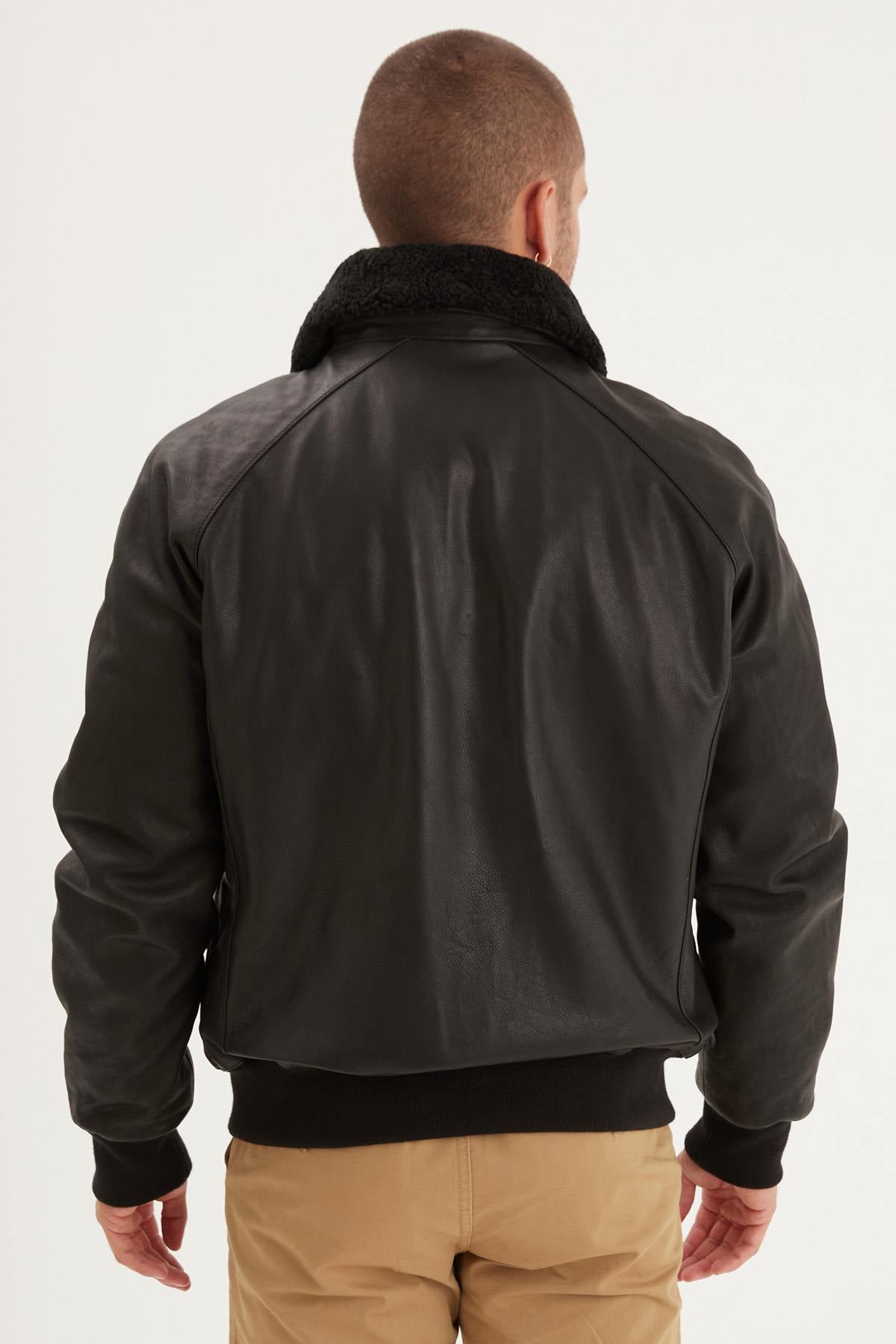 Black thick leather bomber jacket with fur collar - Image n°5