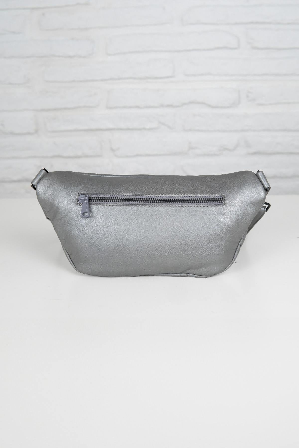 Anthracite leather shoulder bag with metallic effect - Image n°2