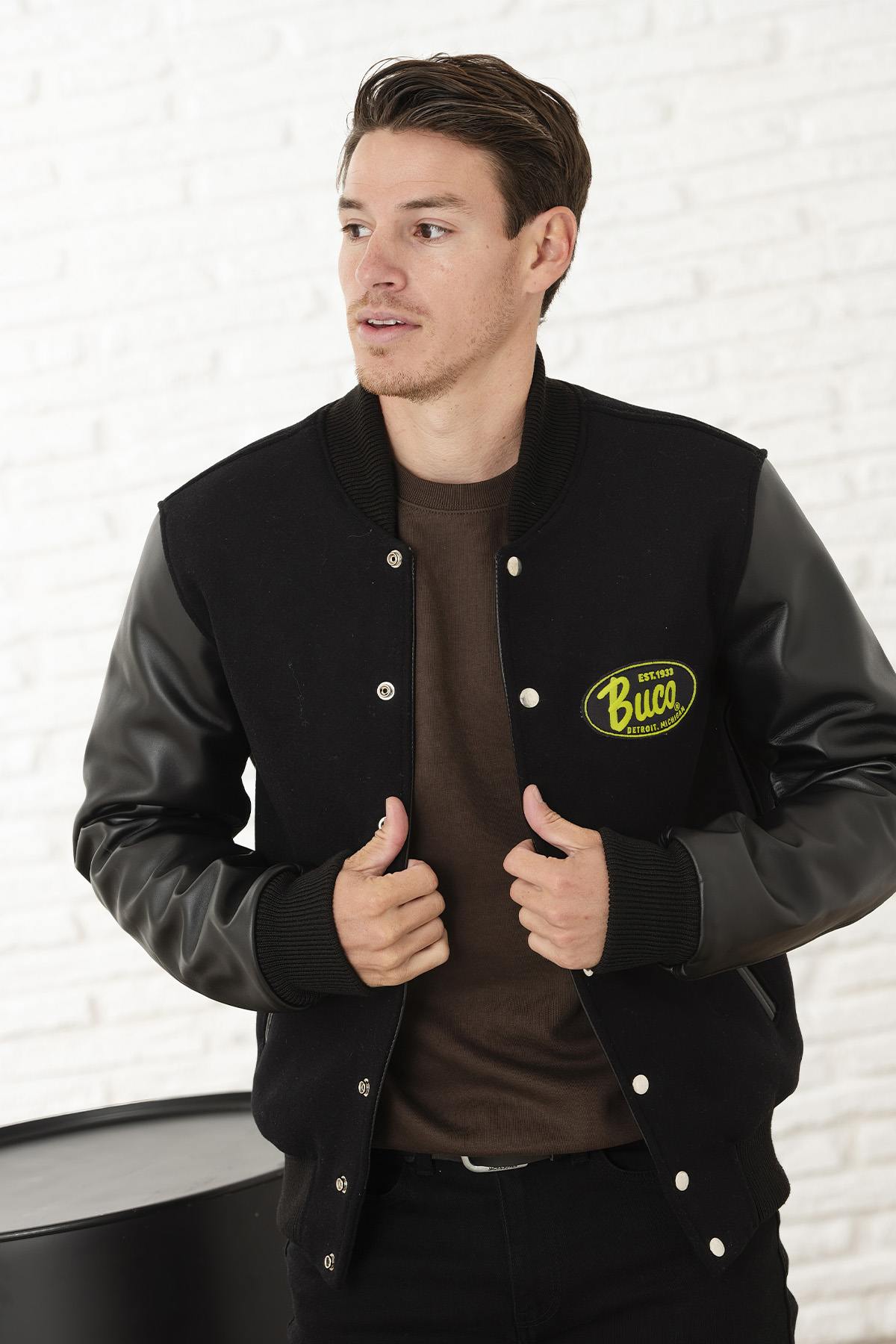 Black Teddy jacket with yellow logo - Image n°3