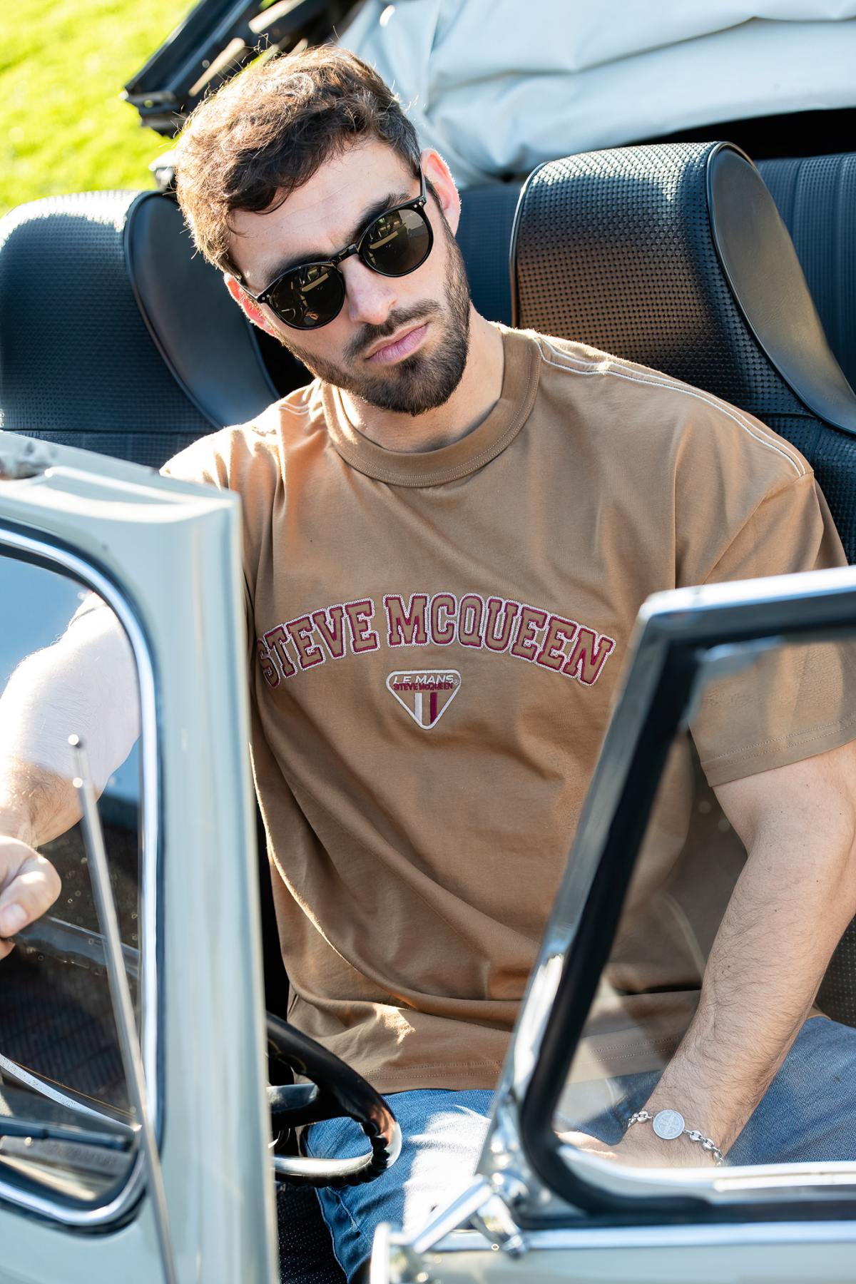 Tobacco colored t-shirt with Steve McQueen embroidery - Image n°1