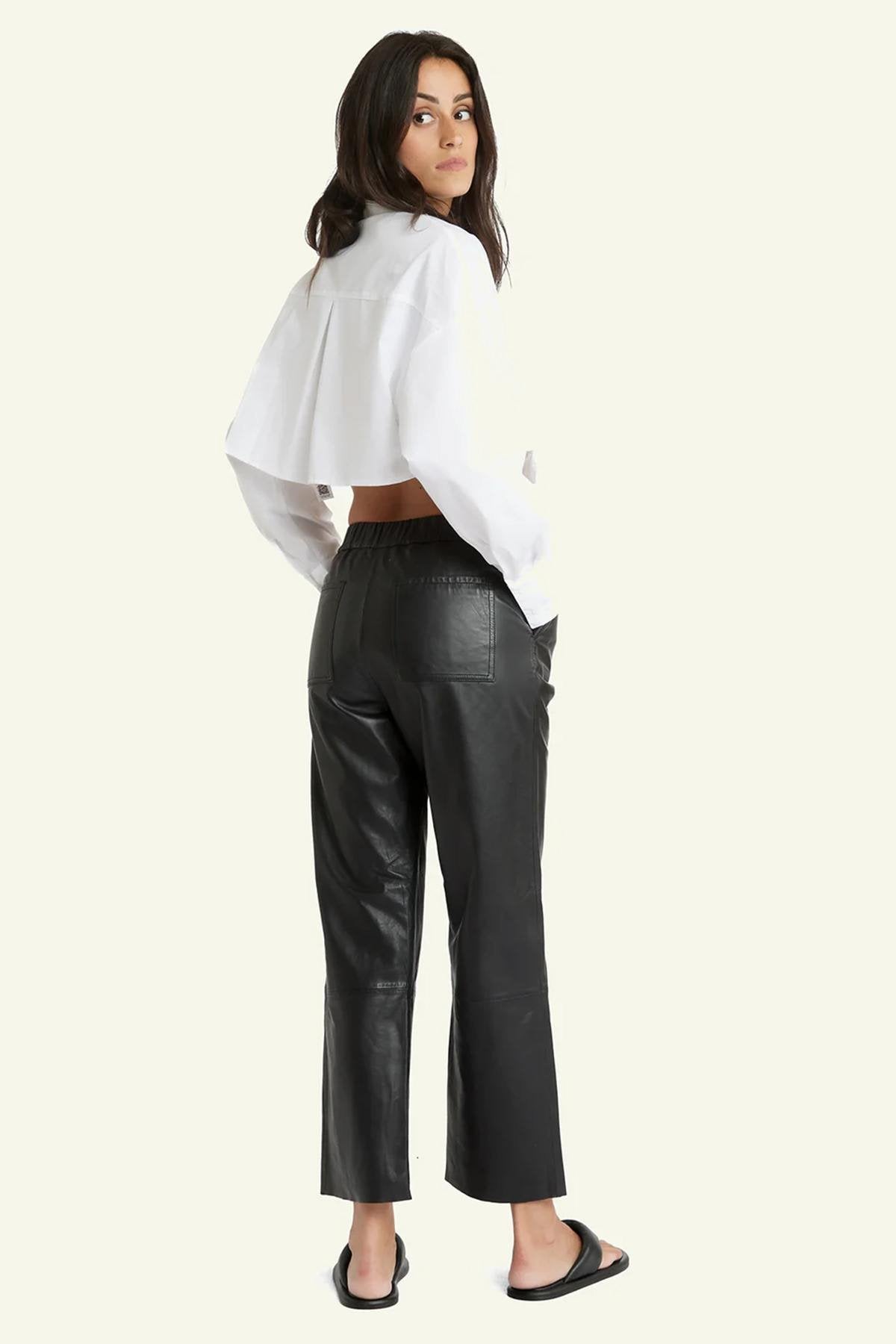 Soft and comfortable black leather pants - Image n°4