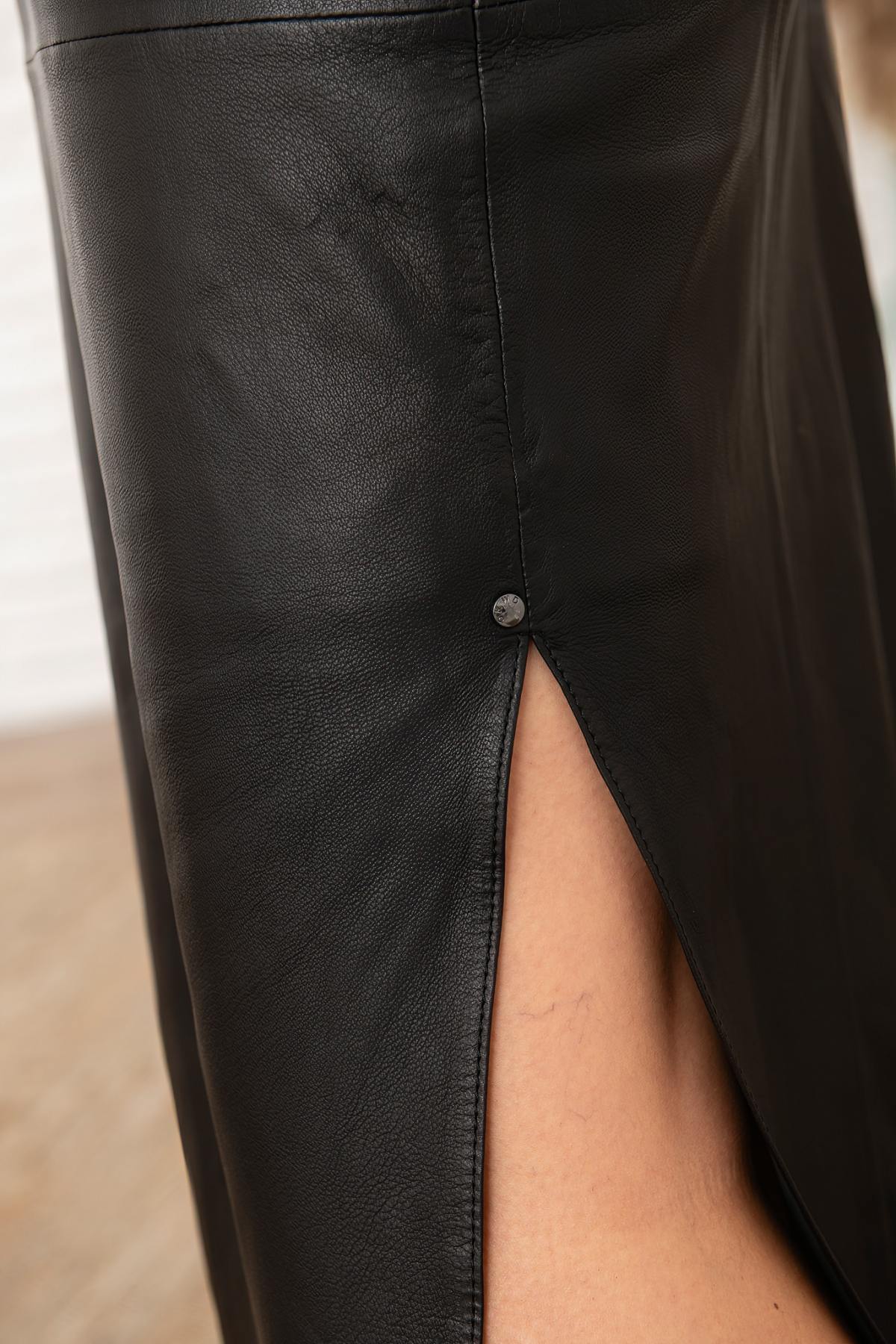 Long black leather skirt - Image n°5