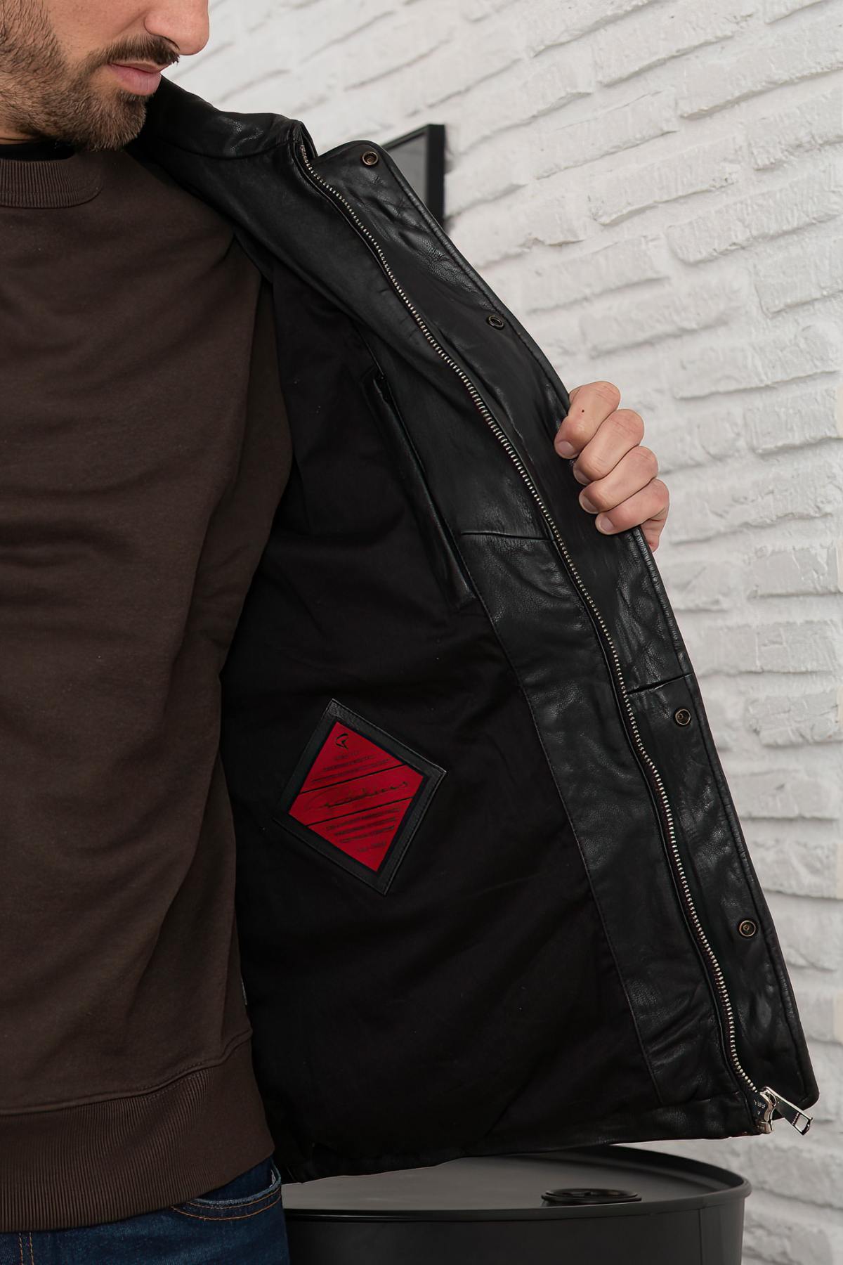 Mid-length black leather jacket with multiple pockets - Image n°6