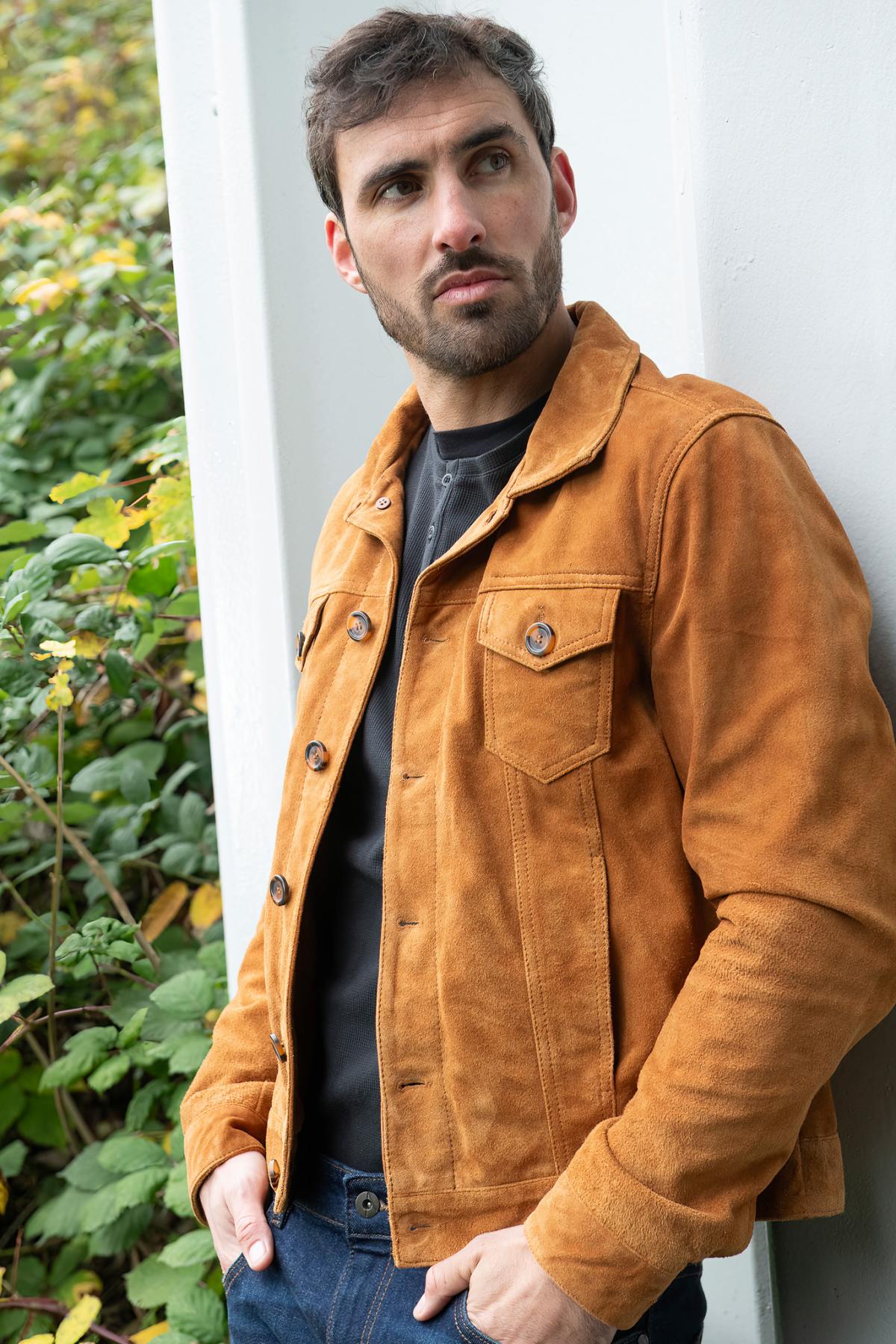 Cognac suede leather jacket inspired by the trucker denim jacket - Image n°1