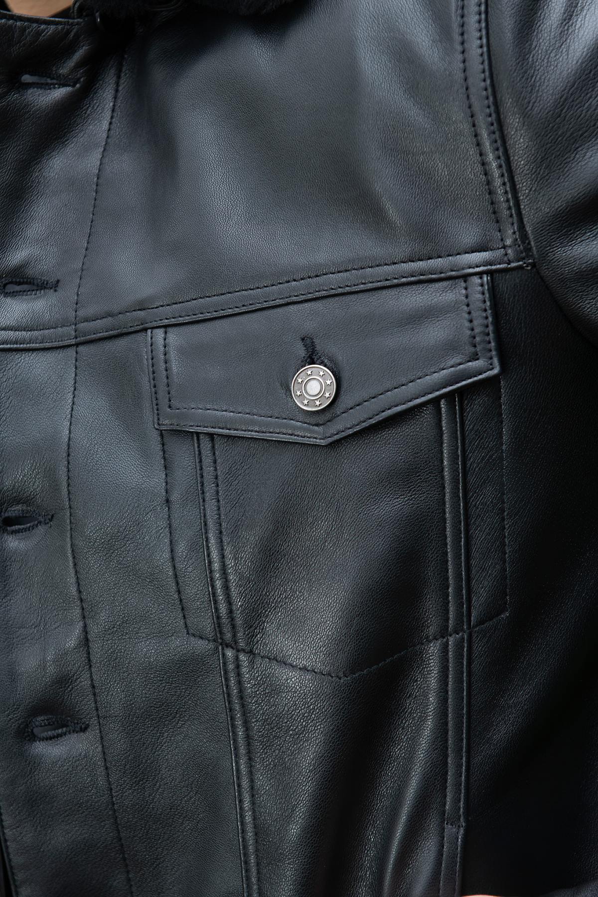 Black leather trucker jacket with removable fur collar - Image n°8