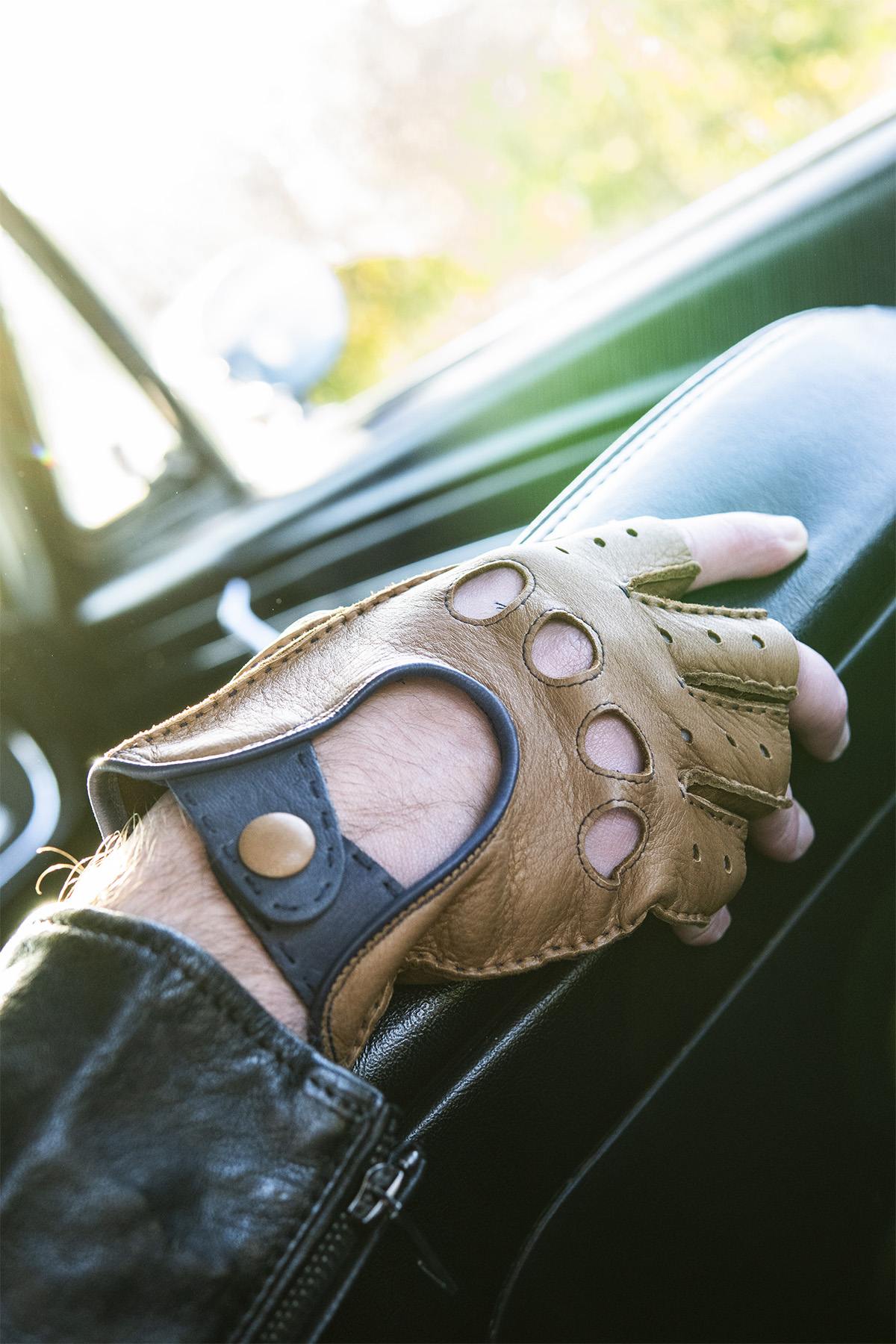 Deerskin Driving Gloves Mittens Cork and Blue - Image n°1