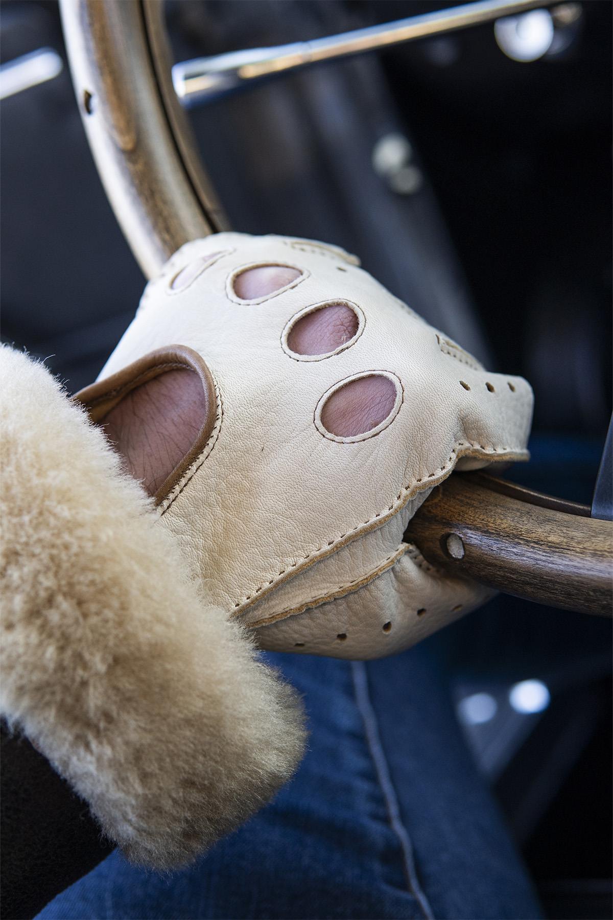 Deerskin Leather Driving Gloves Mittens Cream - Image n°1