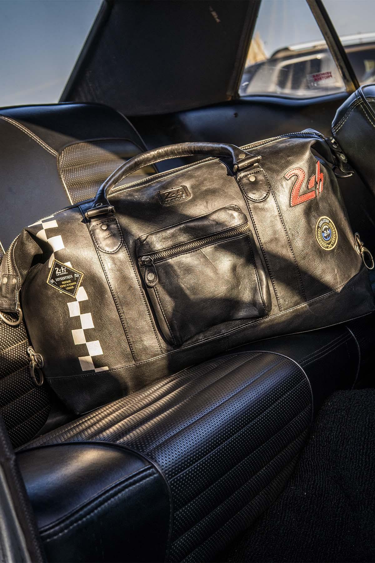 Black leather travel bag with racing checkerboard - Image n°6