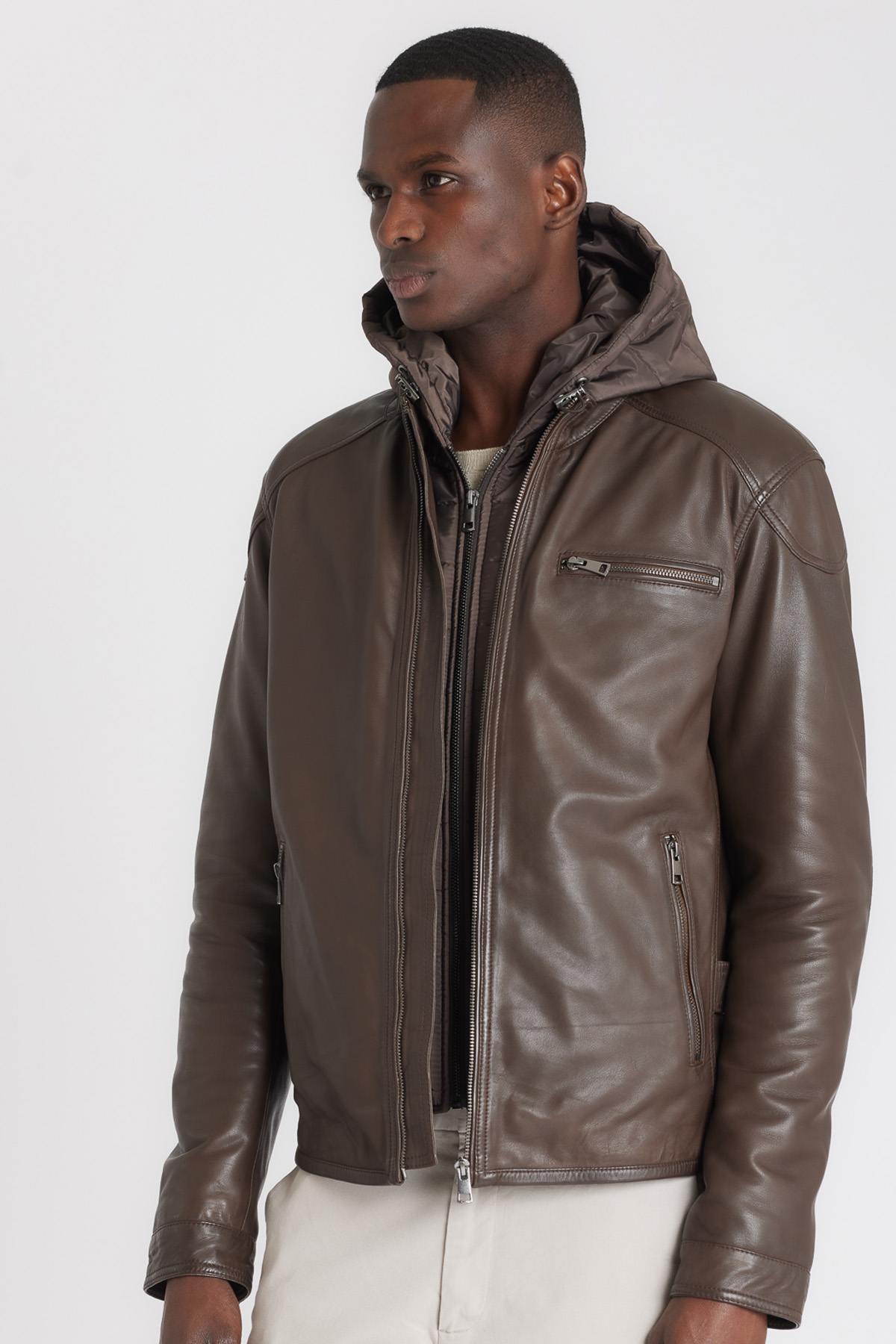 Leather jacket with removable hood in tech brown - Image n°1