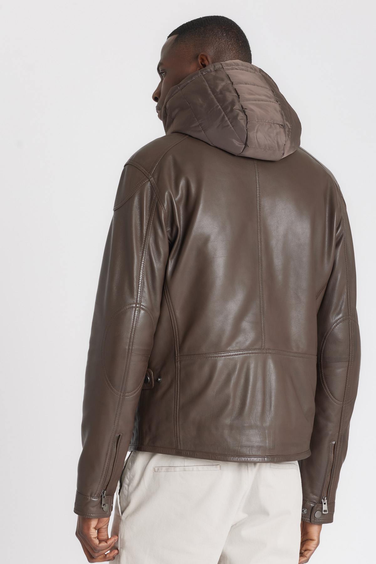 Leather jacket with removable hood in tech brown - Image n°2