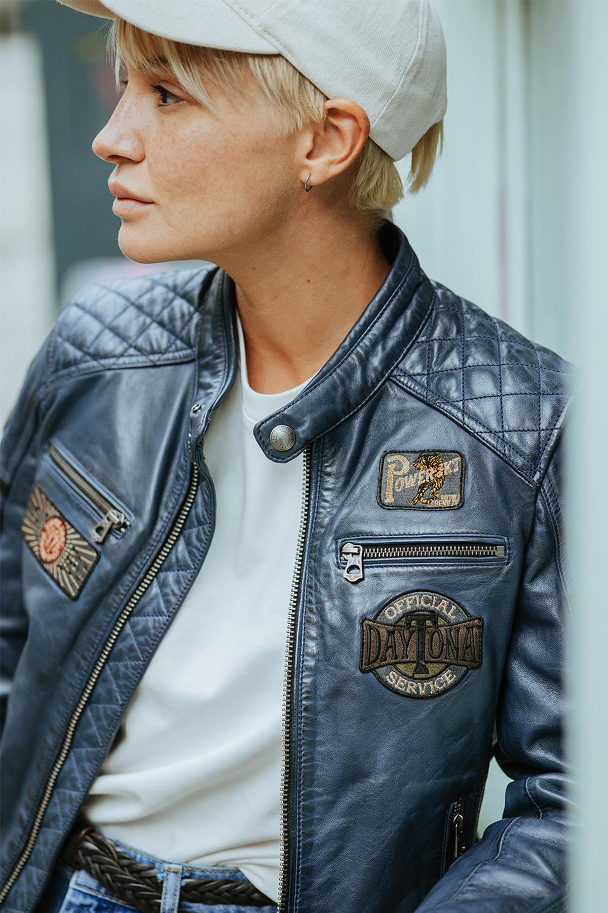 Women's blue racing leather jacket with patches - Image n°2