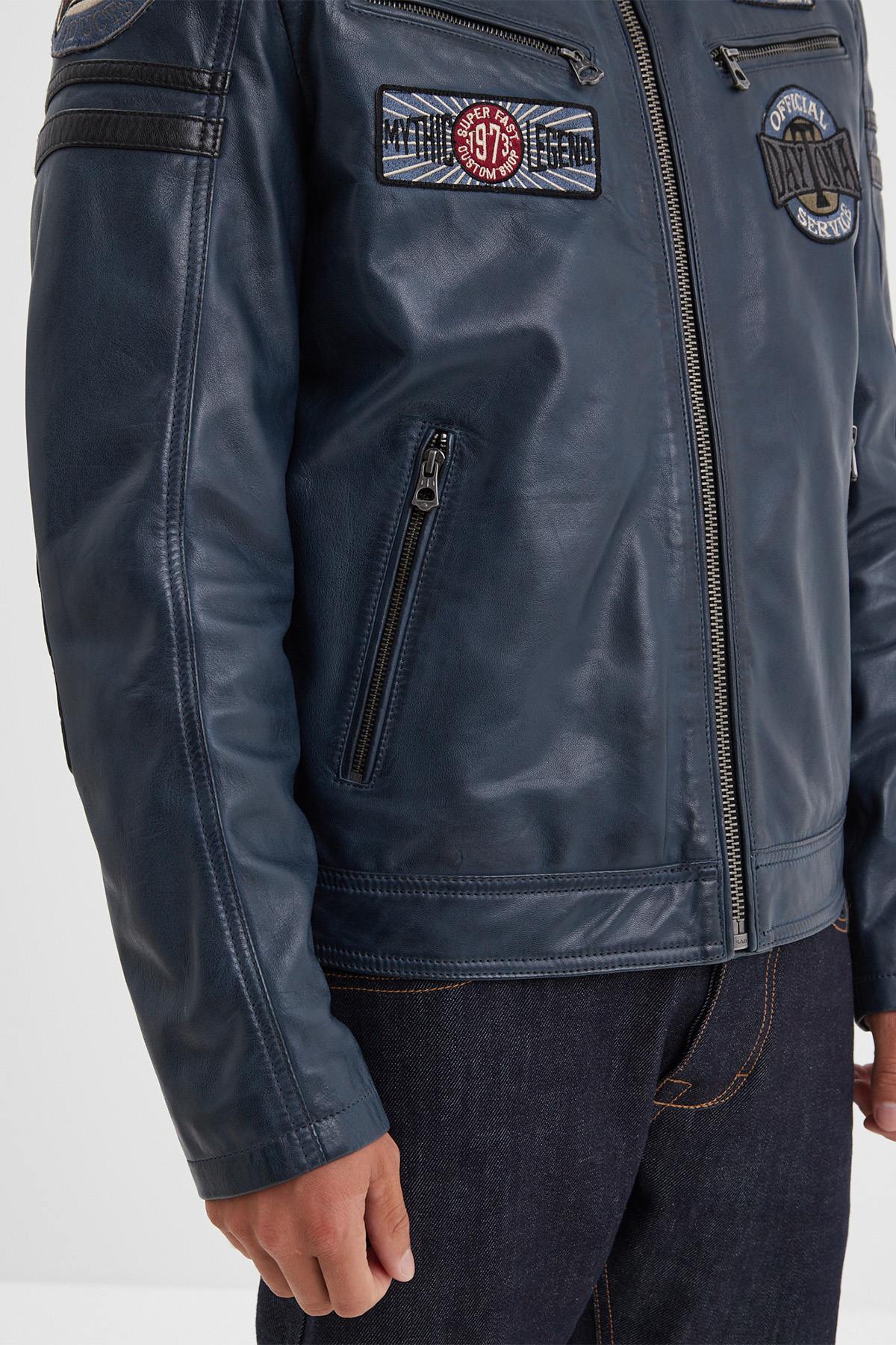 Blue racing leather jacket with vintage patches - Image n°5