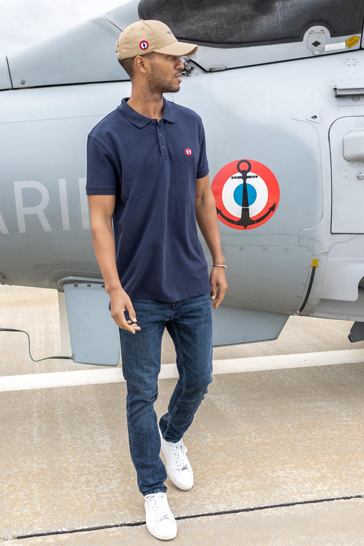 Navy blue cotton polo shirt with embroidered heart cockade - Image n°1