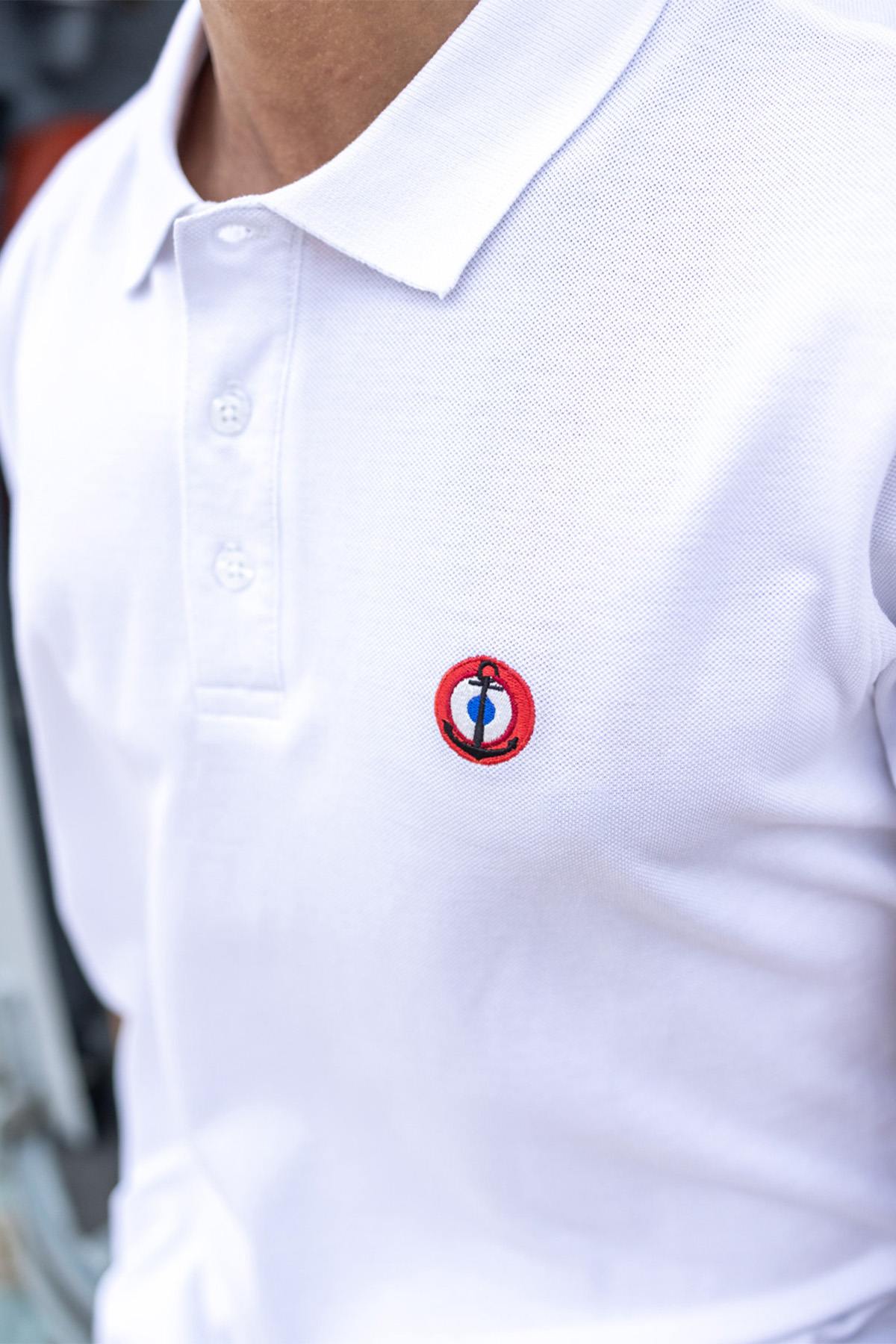 White cotton polo shirt with embroidered heart cockade - Image n°3