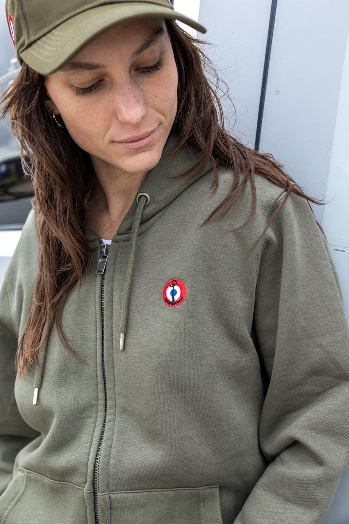 Khaki cotton zipped hooded sweatshirt with embroidered cockade - Image n°2