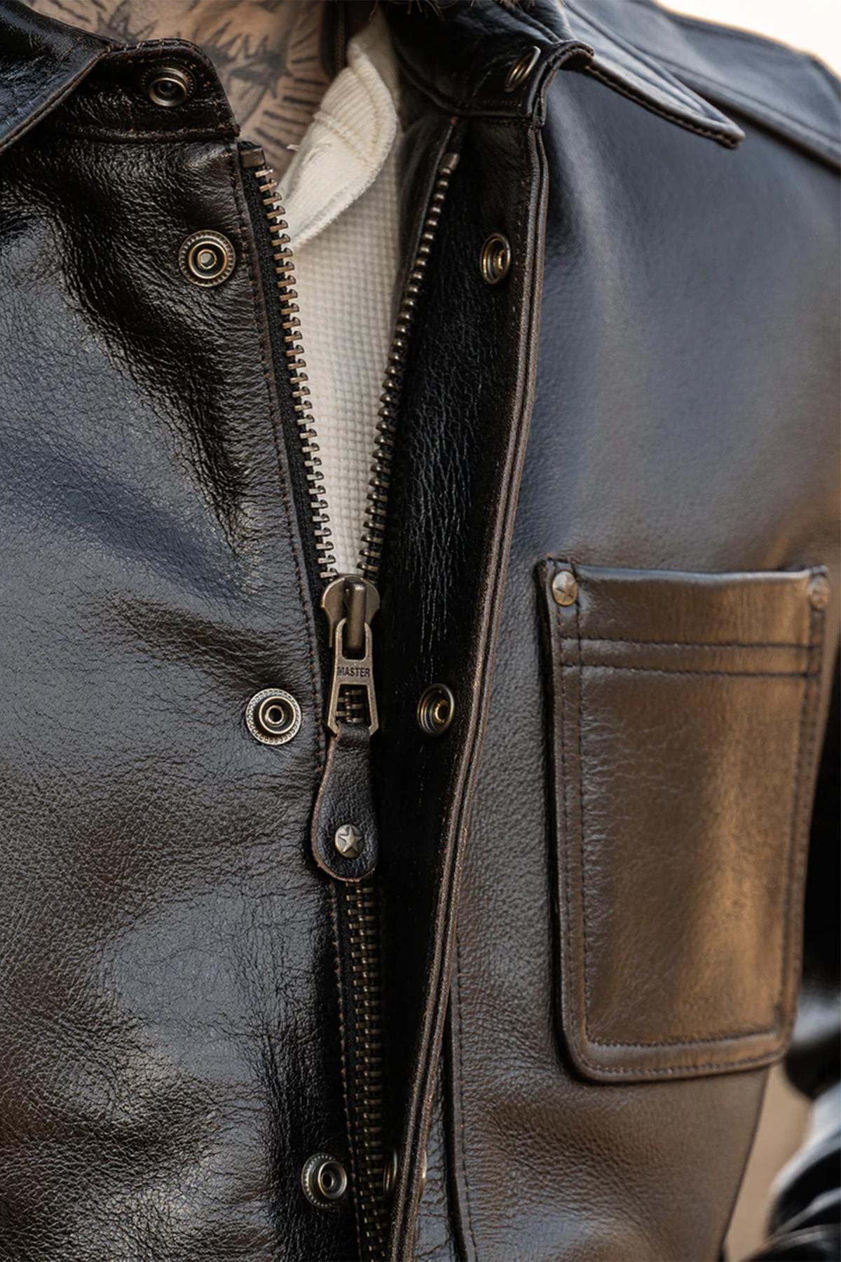 Black leather worker jacket with shirt collar - Image n°13