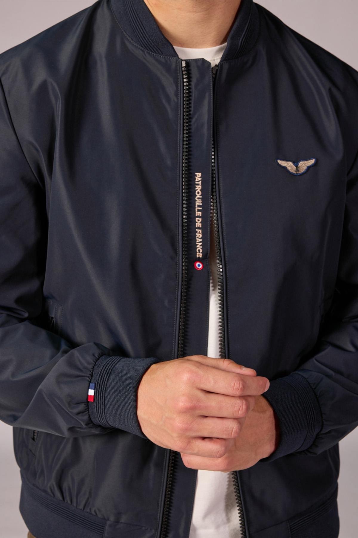 Navy blue waterproof jacket from the Patrouille de France - Image n°3