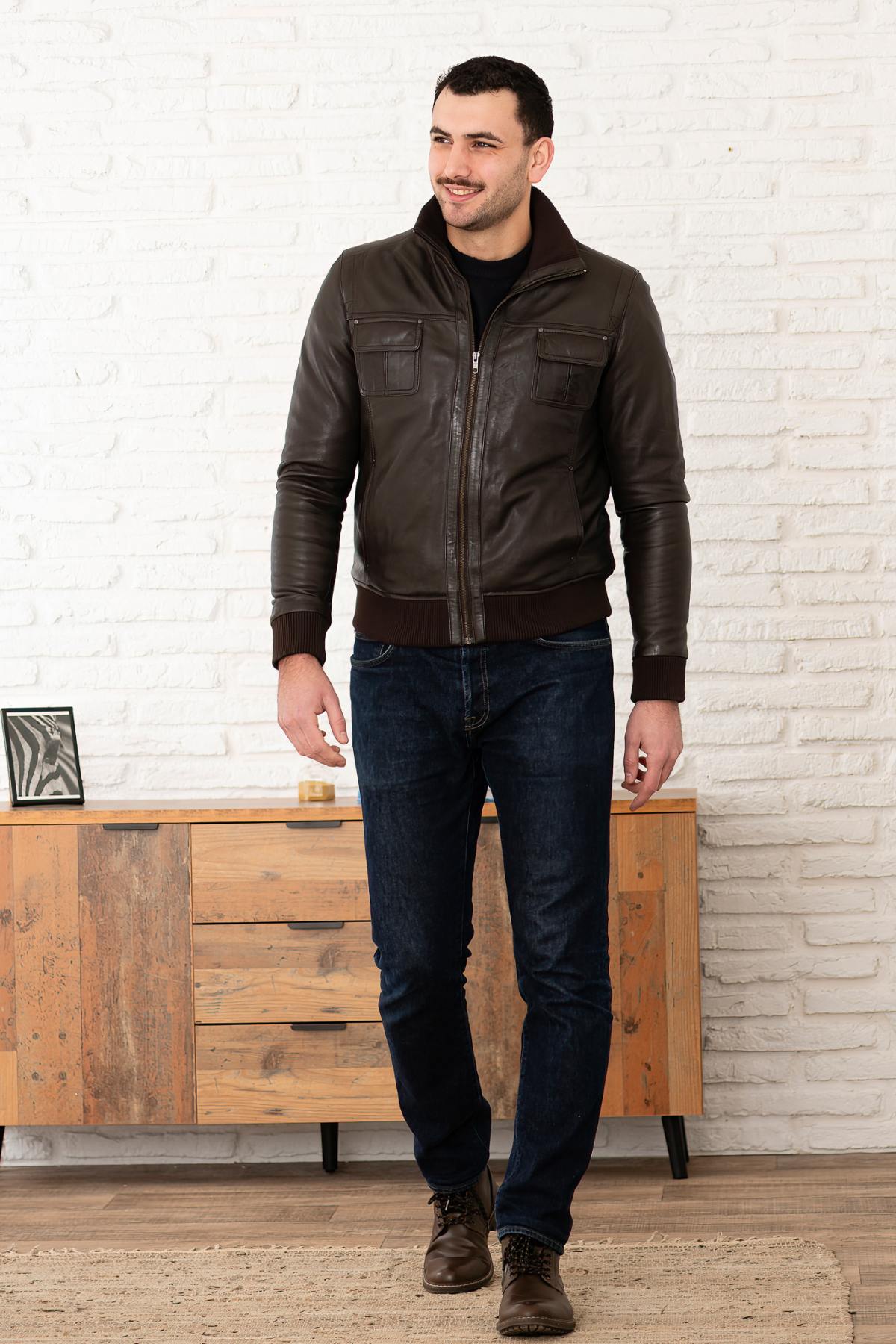 Brown leather jacket with stand-up collar - Image n°3