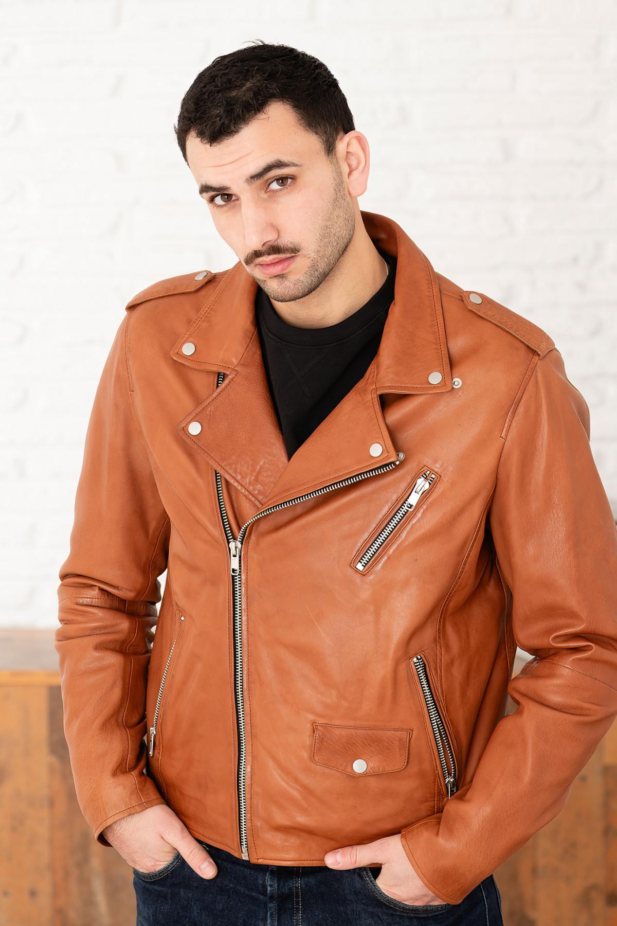 Reddish brown leather biker jacket - Image n°4