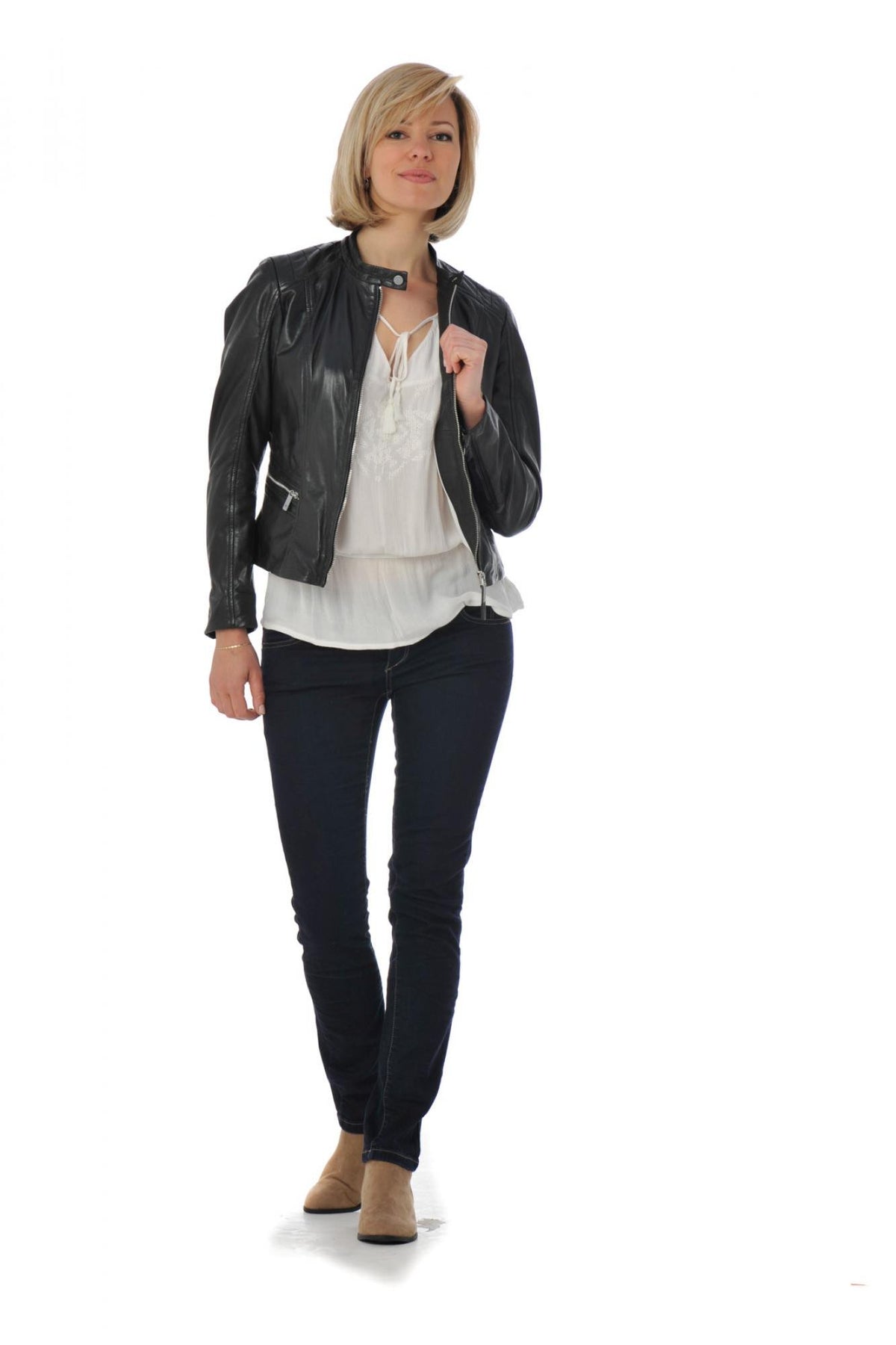 Women's black lambskin leather jacket - Image n°2