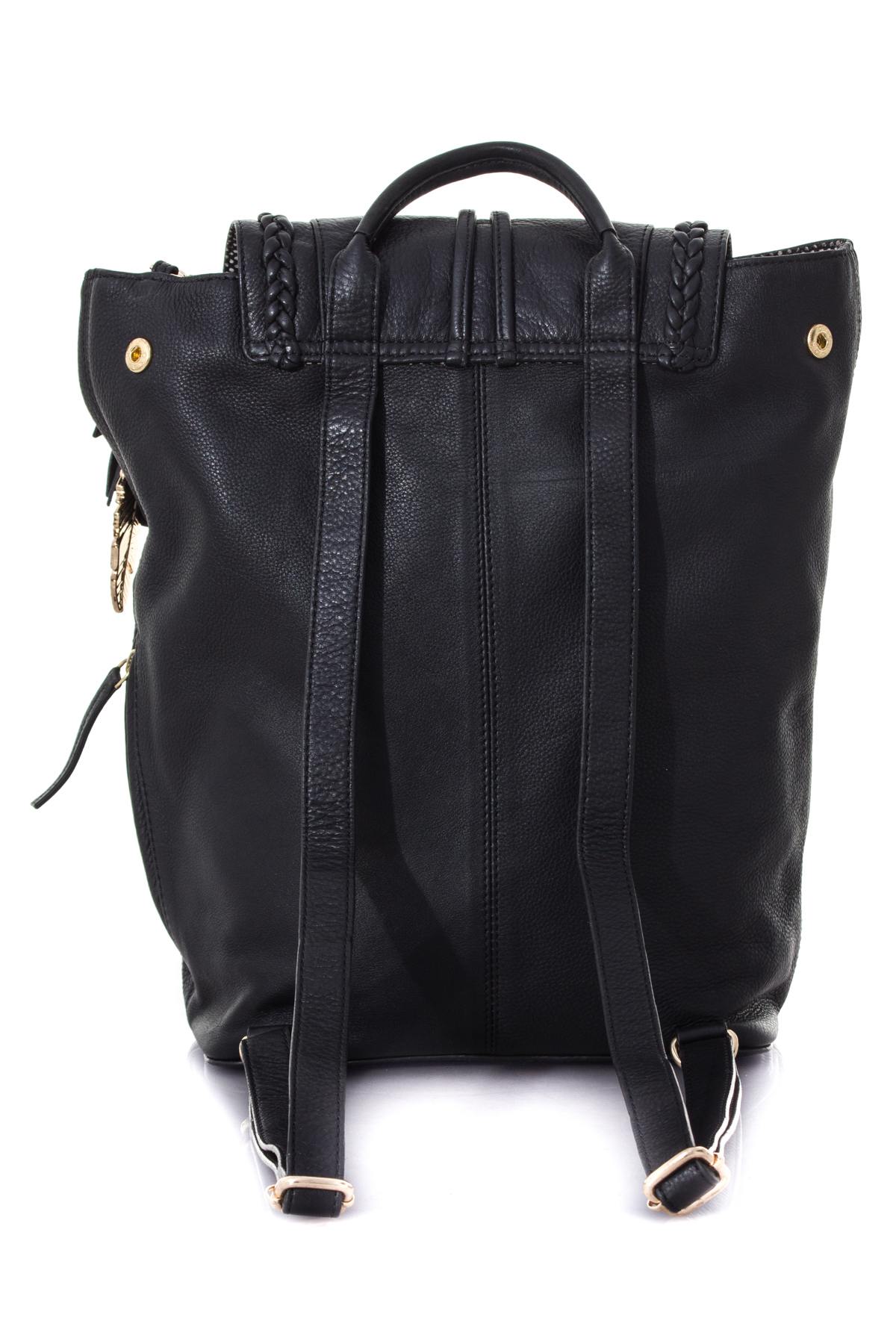 Women's backpack in black cowhide leather - Image n°4