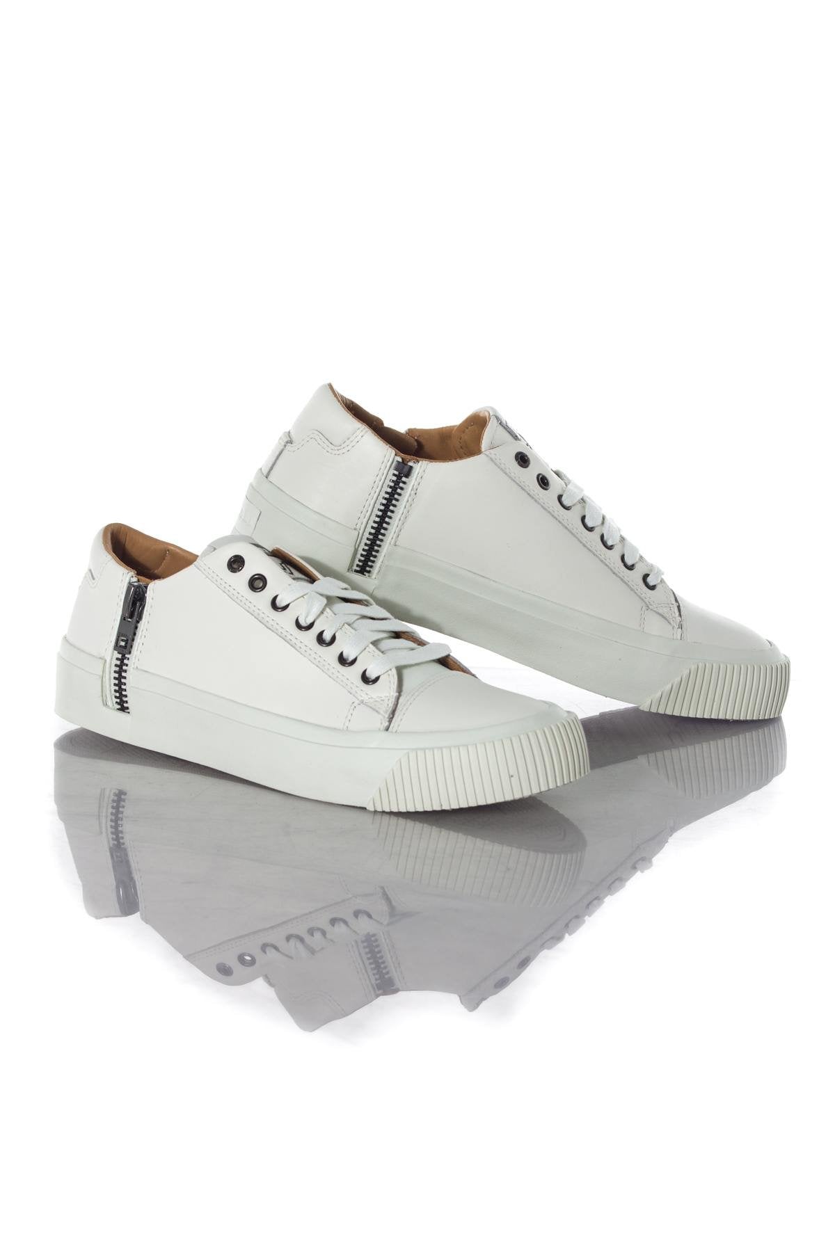 White leather bakets with side zipper - Image n°1