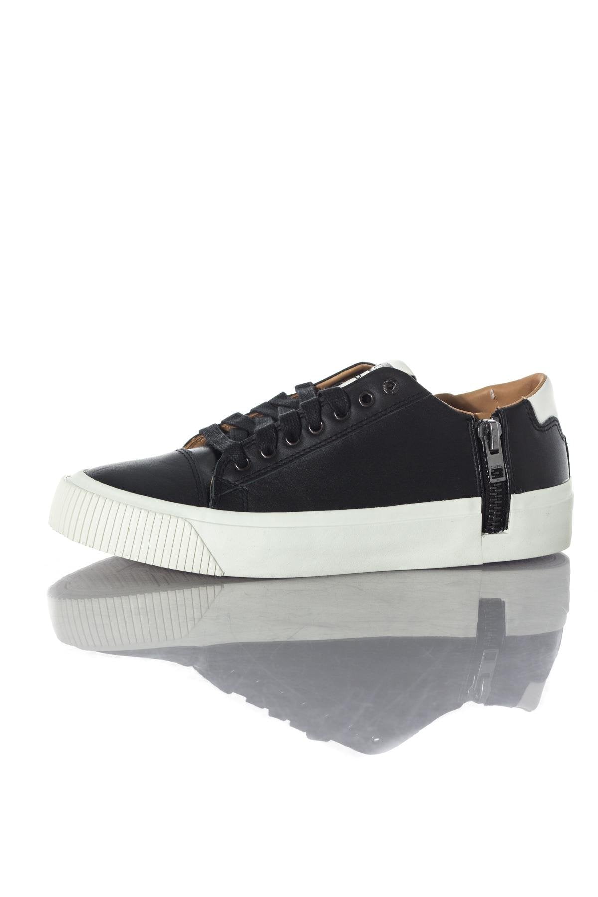 Low-top black leather sneakers with side zipper - Image n°7