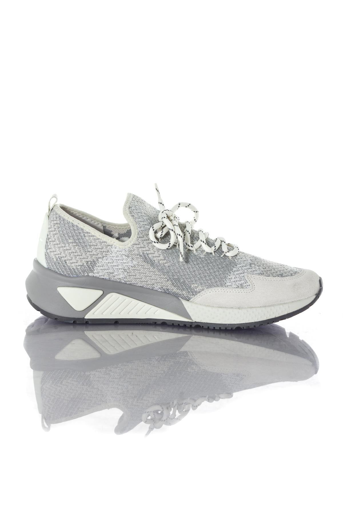 Gray canvas running shoes - Image n°2