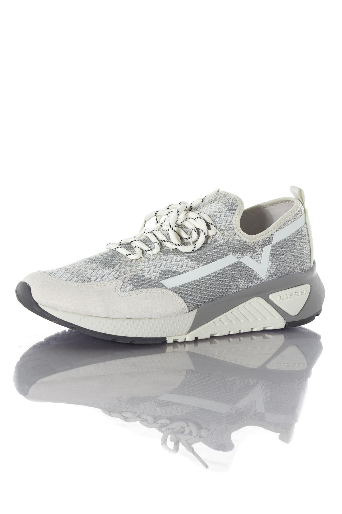 Gray canvas running shoes - Image n°7