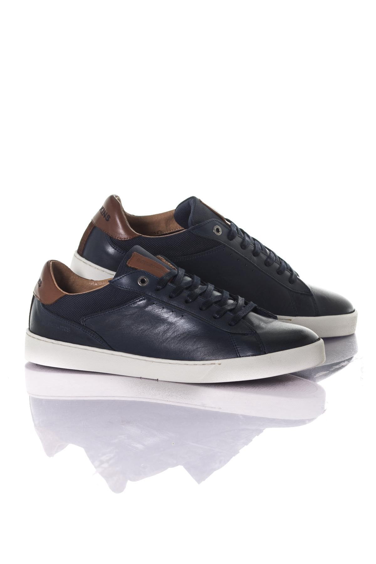 Men's navy blue leather sneakers - Image n°1