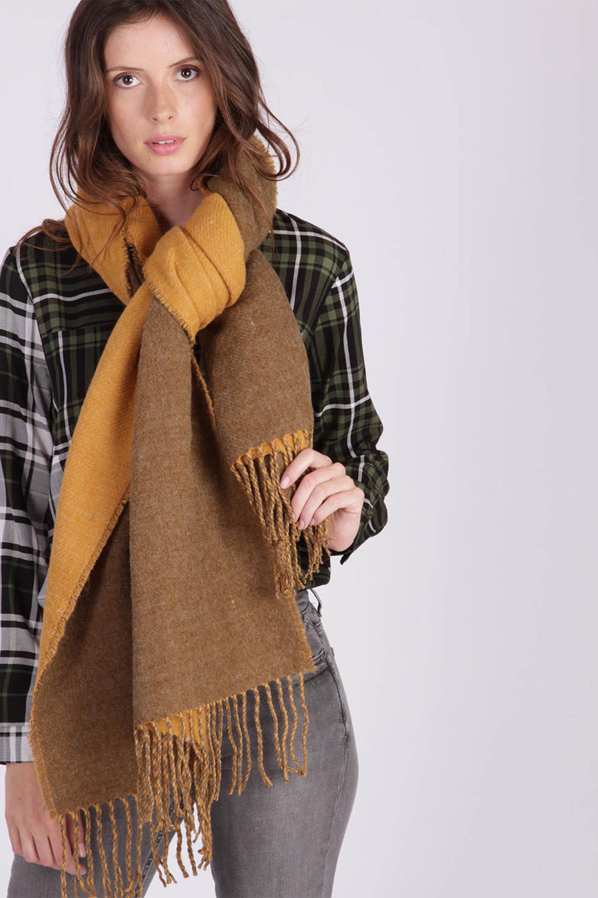 Women's yellow scarf - Image n°3