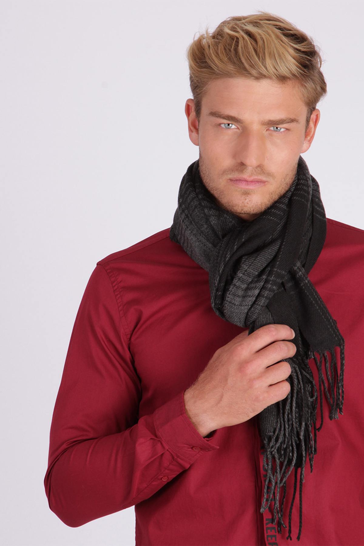 Black men's scarf - Image n°1