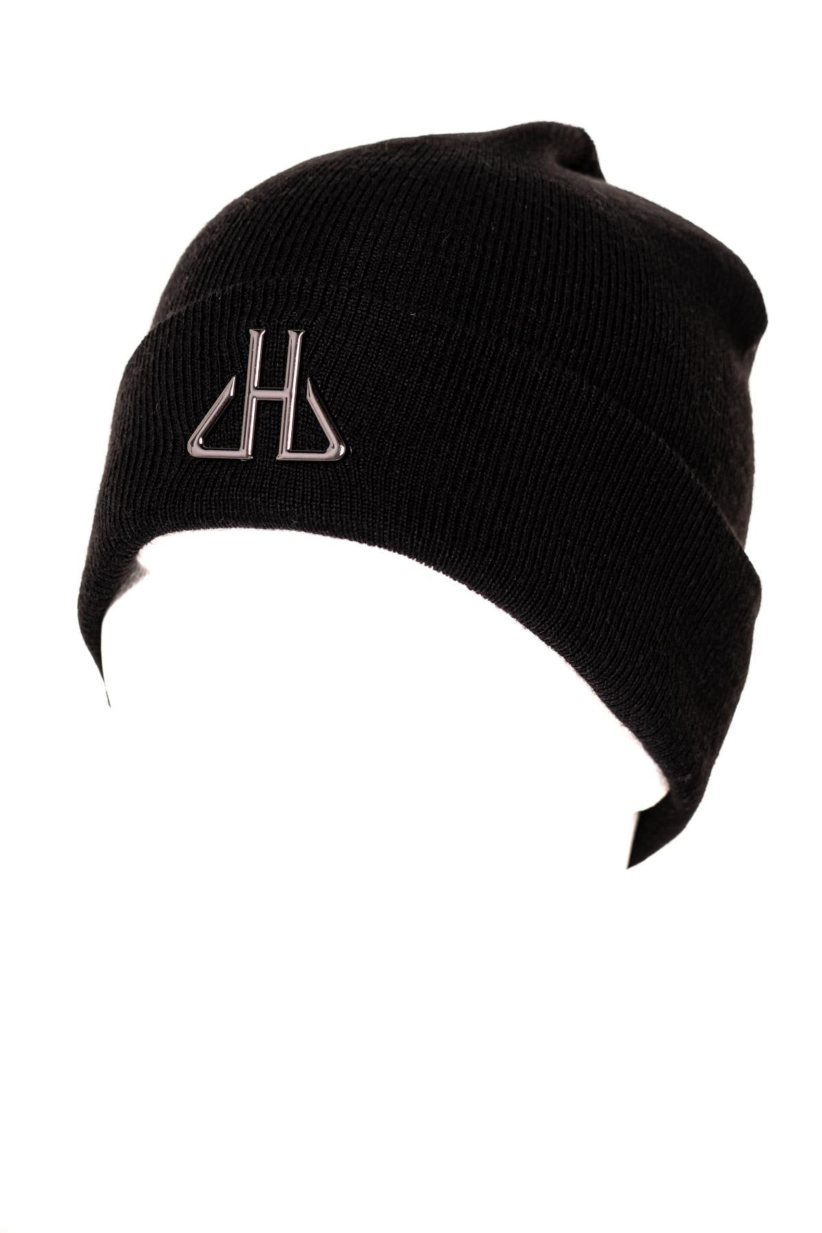 Plain black beanie with logo - Image n°4