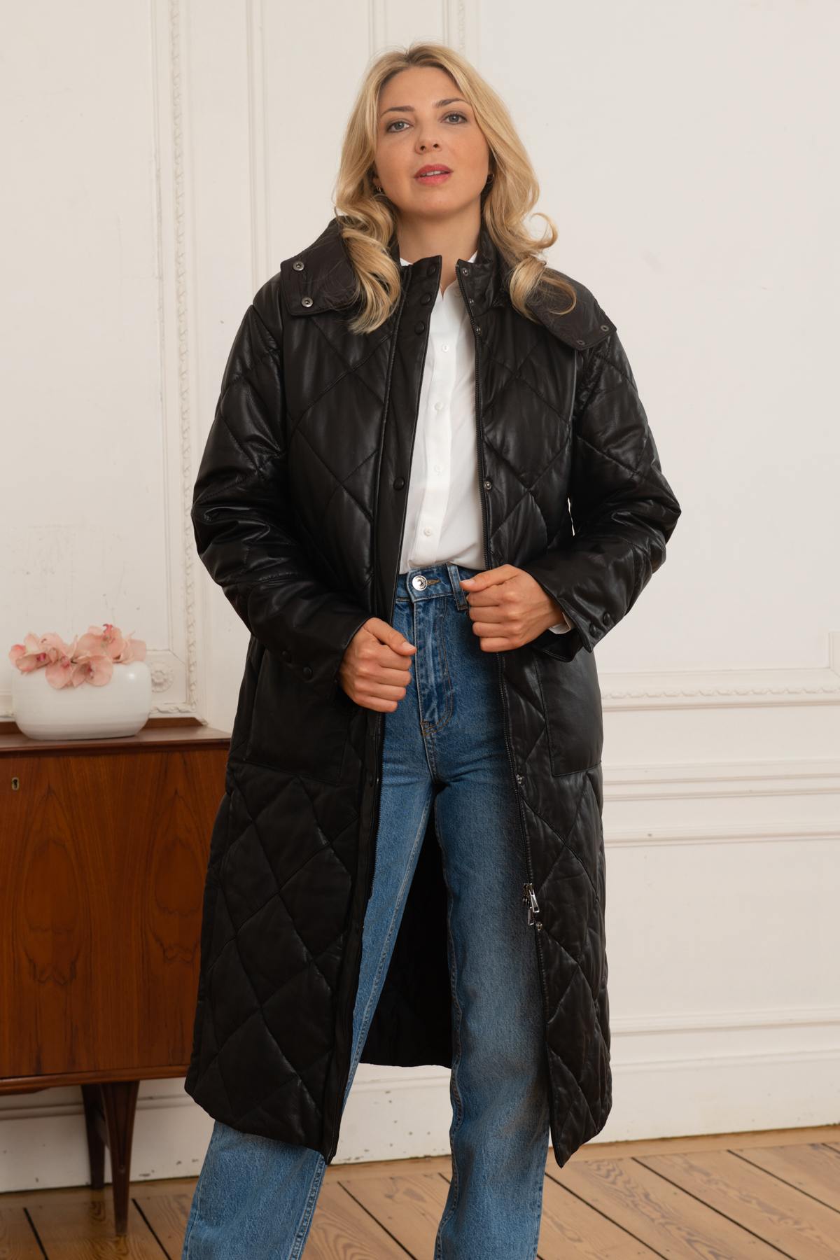 Black leather quilted coat - Image n°1