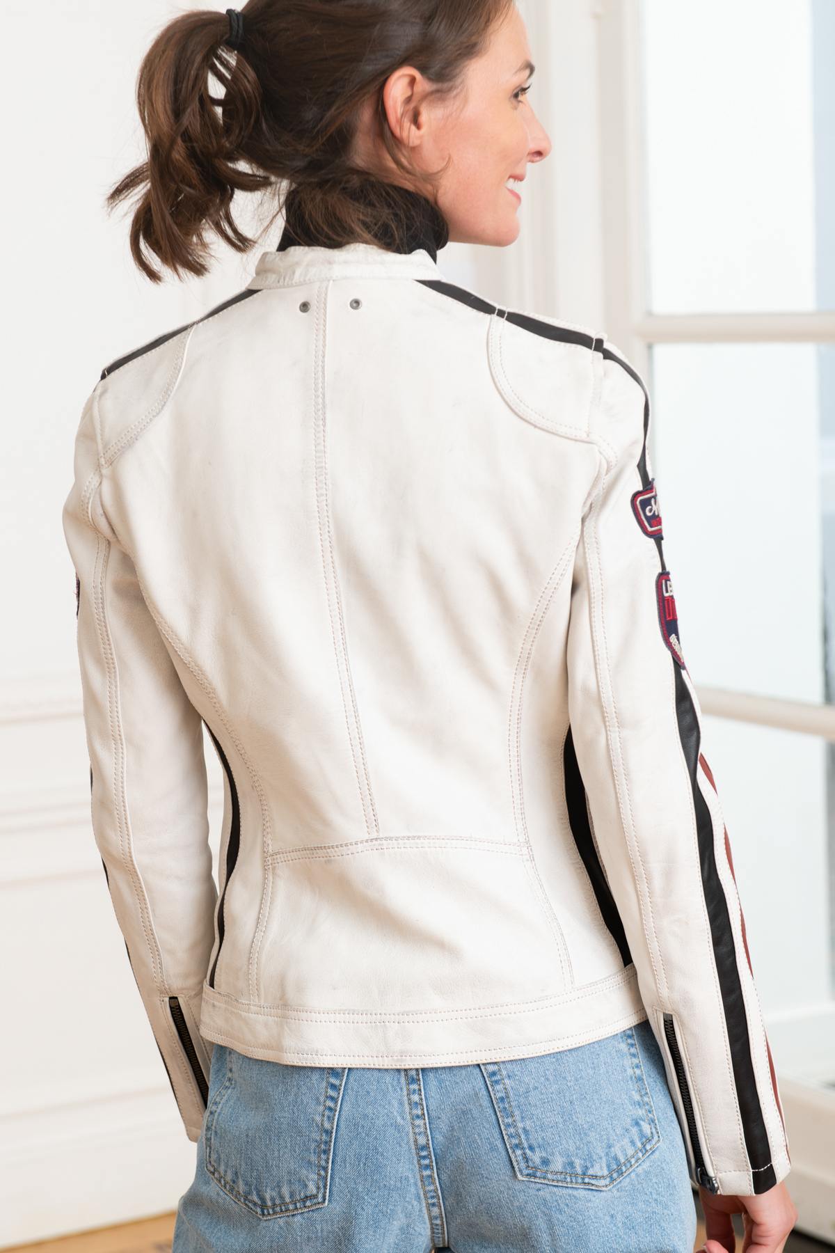 White racer-style leather jacket - Image n°5