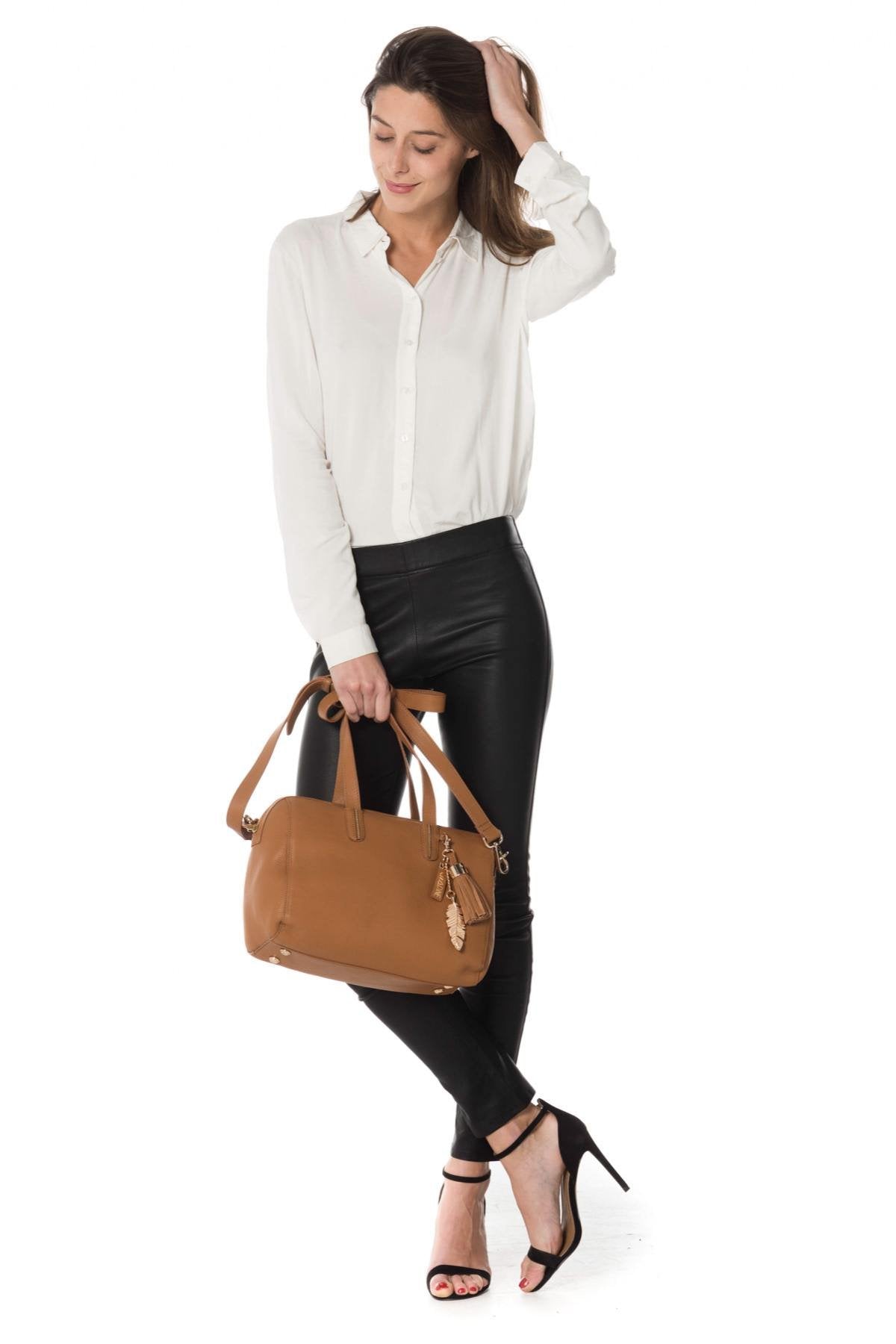 Women's bowling bag in tan cowhide leather - Image n°2