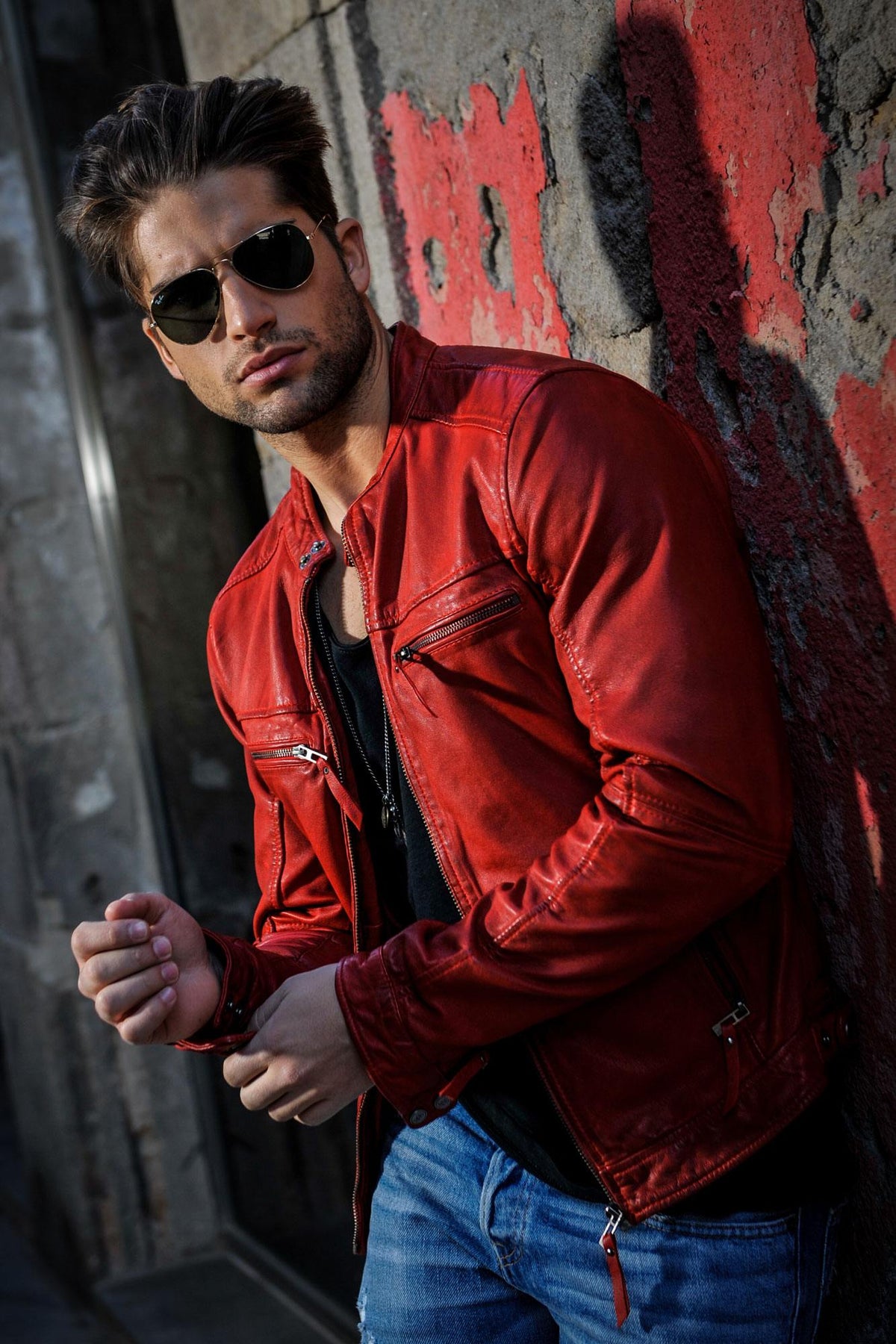 Very fitted red jacket - Image n°12