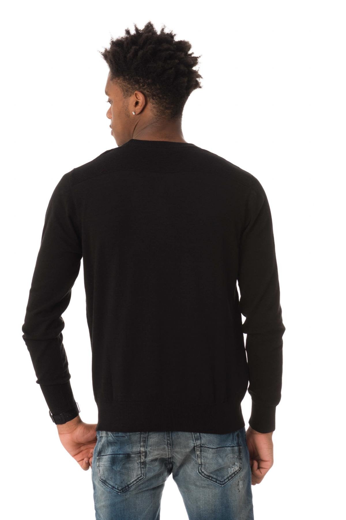 Timeless black long-sleeved sweater - Image n°4