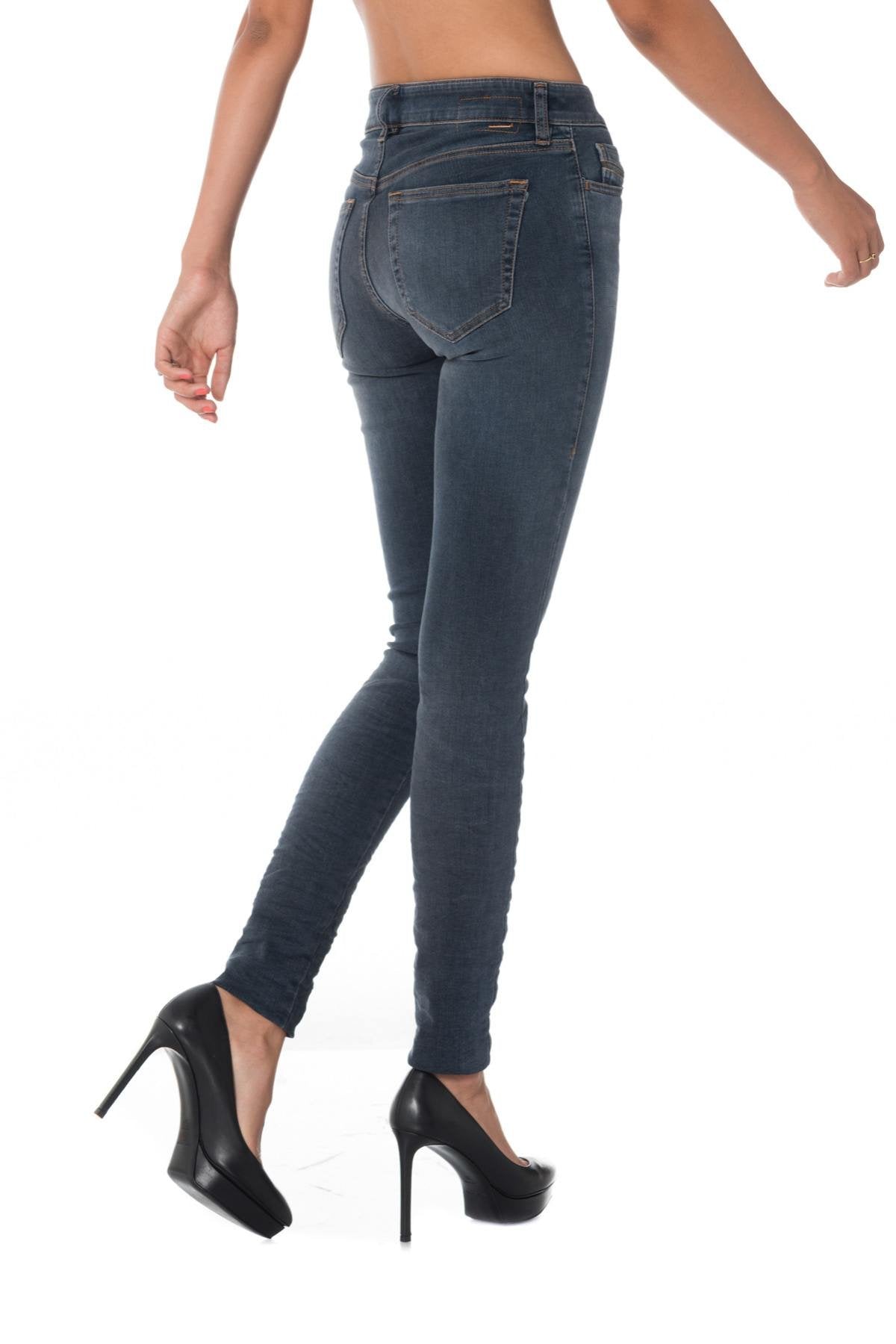 Diesel women's skinny jeans in faded blue - Image n°2