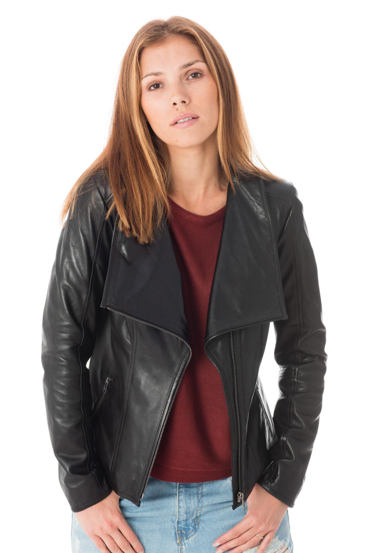  Women's leather jacket with large collar - Image n°1