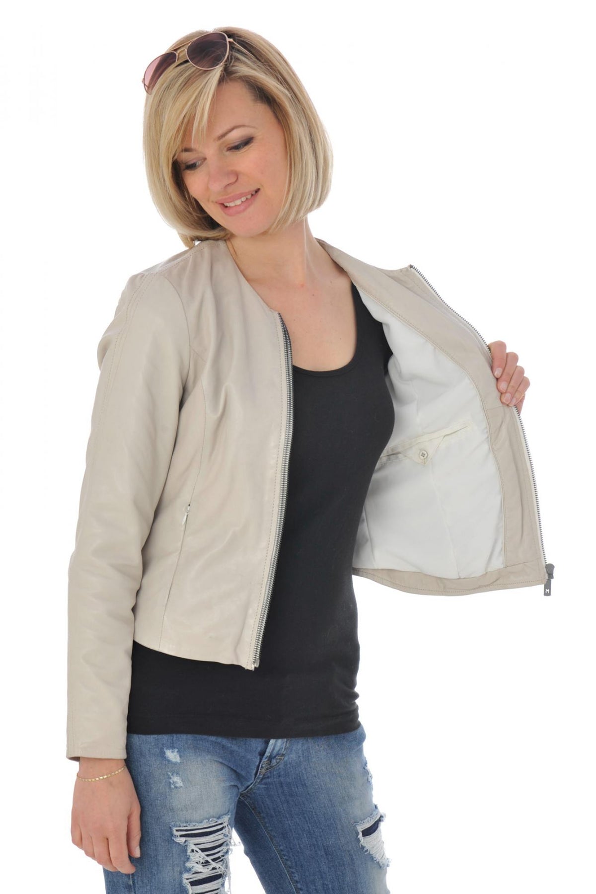 Classic women's white leather jacket - Image n°3