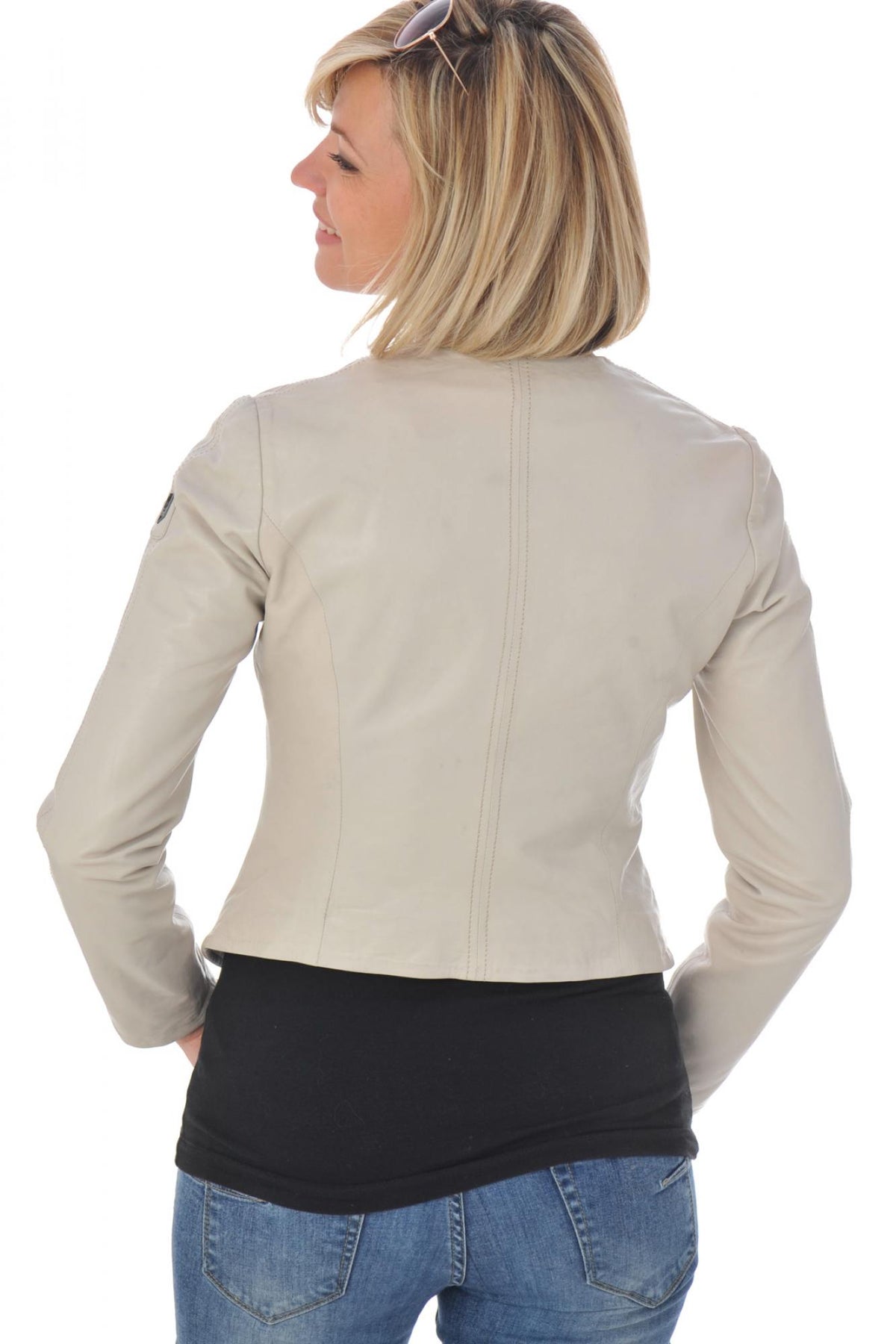 Classic women's white leather jacket - Image n°5