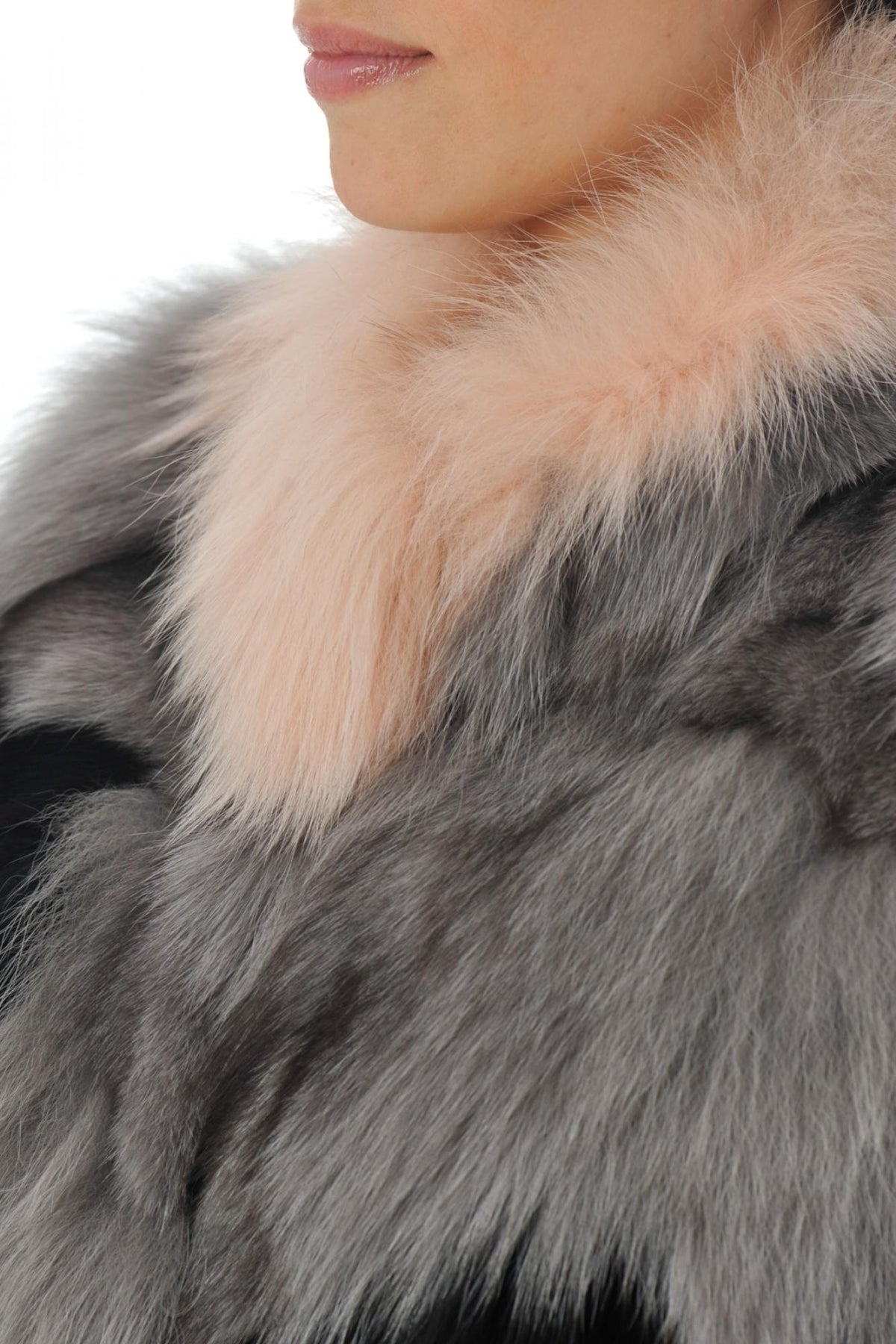 Sleeveless fox fur vest - Image n°10