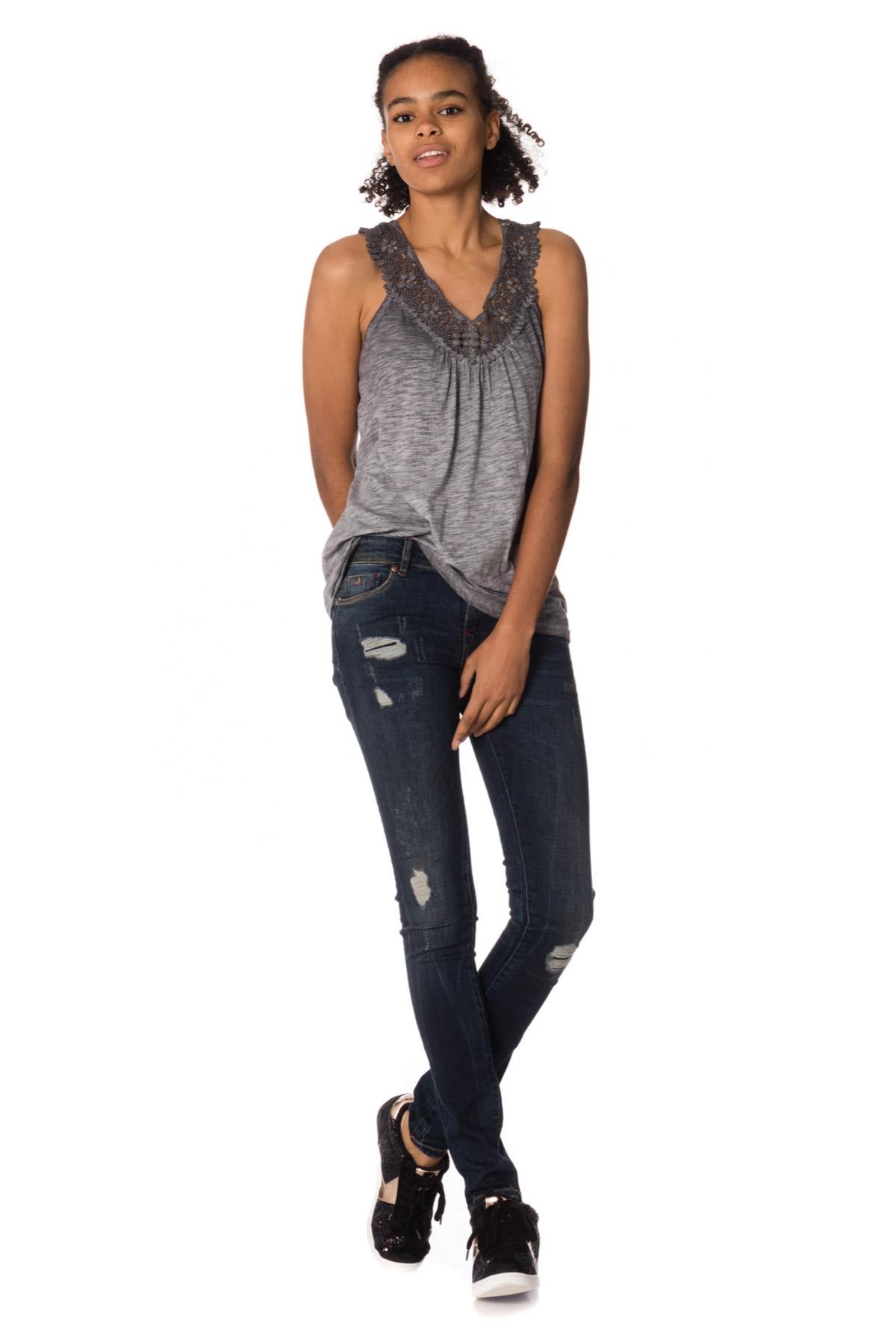 Kaporal women's jeans with worn and torn effect - Image n°4