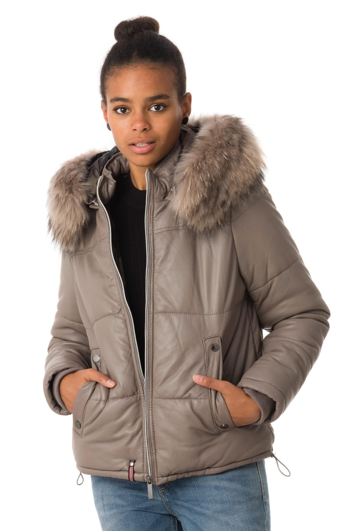 Women's short down jacket in concrete color - Image n°1