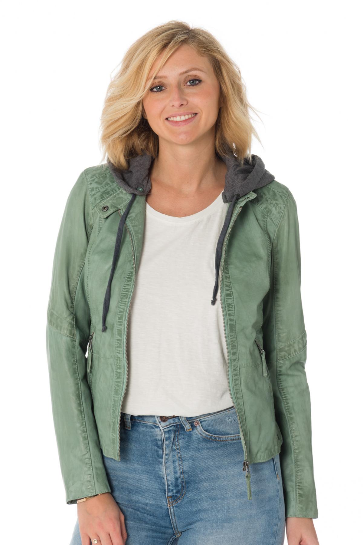 Women's hooded jacket in green sheepskin leather - Image n°3